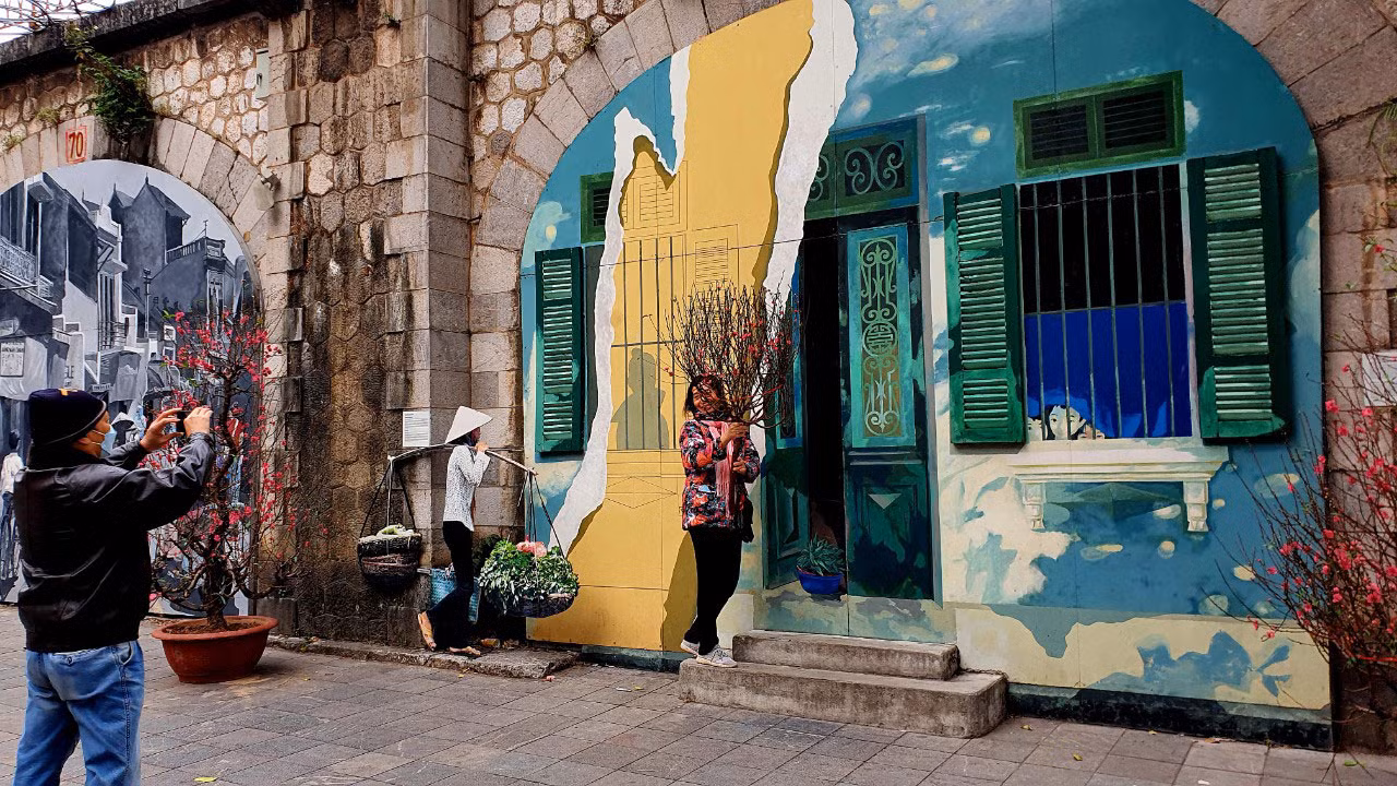 Niềm vui mỗi dịp xuân về. (Ảnh: KHIẾU MINH)