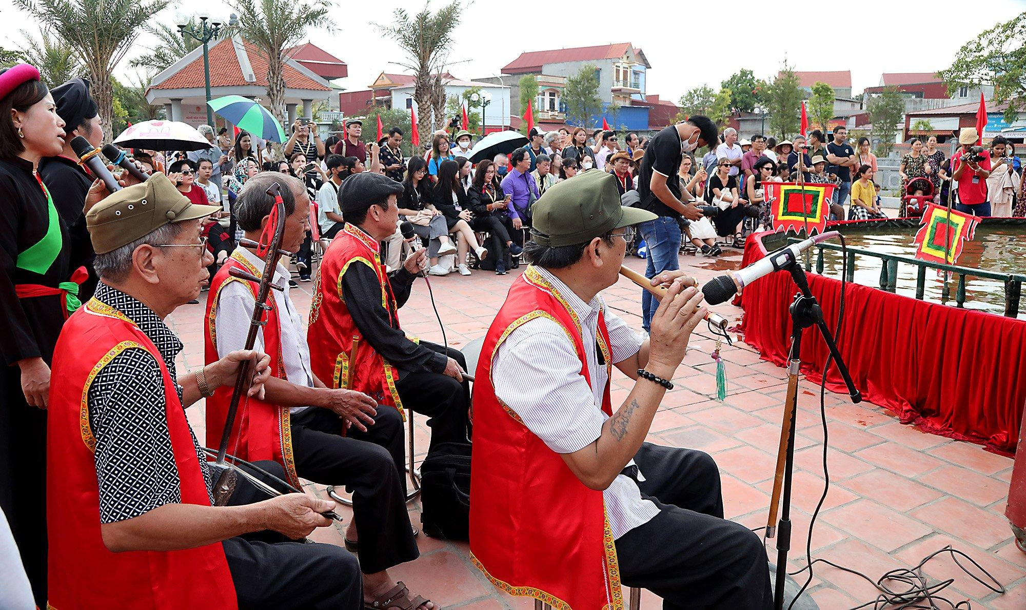Tích trò chính là cái hồn, cốt làm nên nét độc đáo, đặc sắc của múa rối nước Đồng Ngư.
