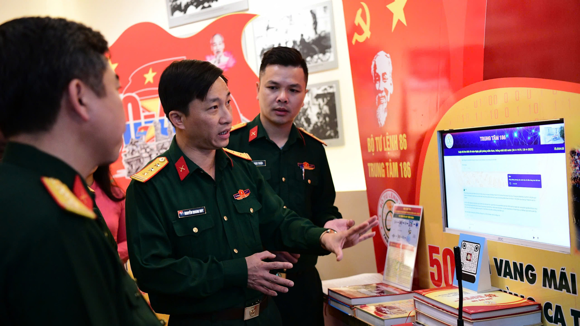 Một bài thi tích hợp công nghệ số.