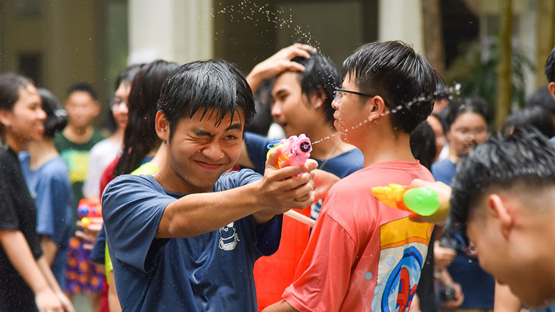 Một pha tấn công trực diện được thực hiện rất tập trung và khéo léo.