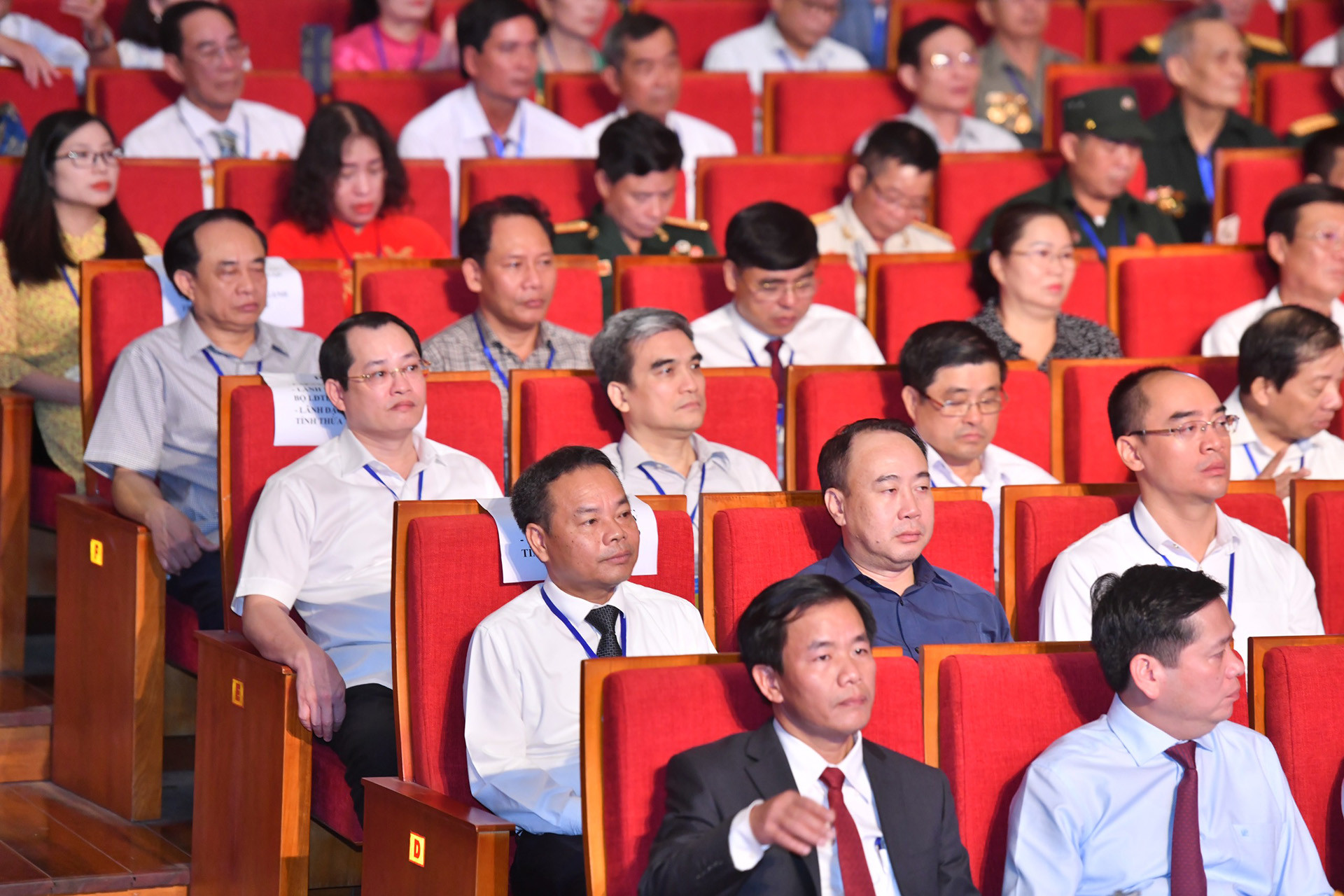 Các đại biểu dự Hội nghị.