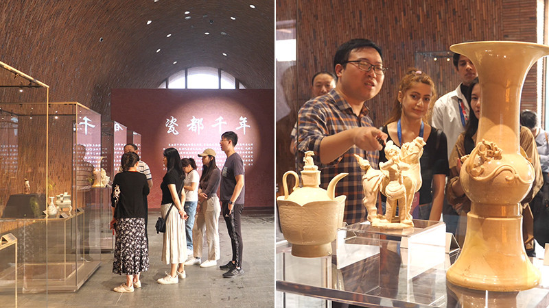 Du khách tham quan bảo tàng gốm sứ ở thành phố Cảnh Đức Trấn.