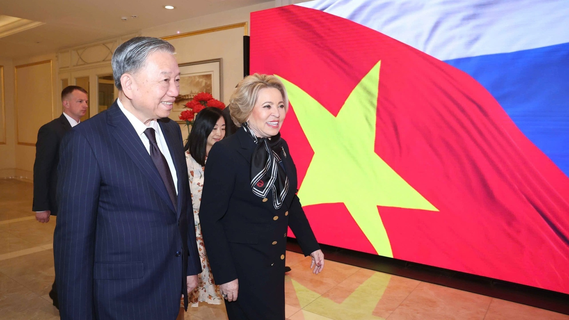 Tổng Bí thư Tô Lâm và Chủ tịch Hội đồng Liên bang, Quốc hội Liên bang Nga Valentina Matviyenko. (Ảnh: Thống Nhất/TTXVN)