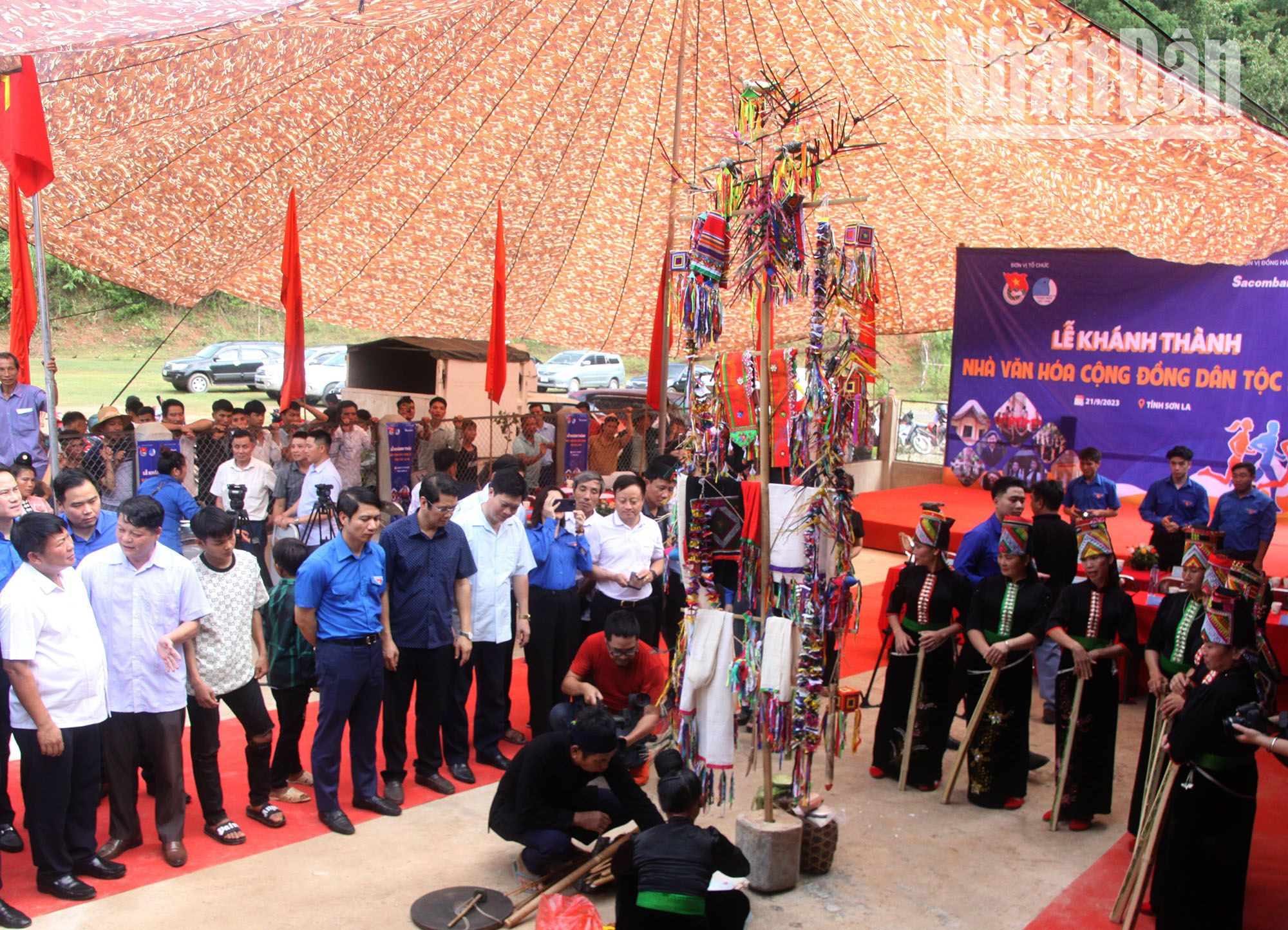 Phục dựng lễ hội Pang A trong dịp khánh thành nhà văn hóa cộng đồng La Ha tại xã Liệp Tè, huyện Thuận Châu, tỉnh Sơn La. (Ảnh: Phan Thảo)