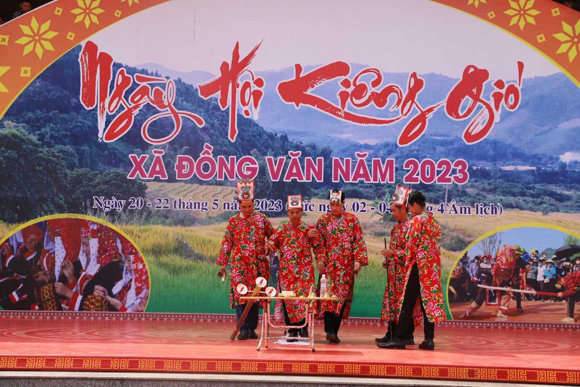 Lễ cấp sắc của người Dao Thanh Y được tái hiện trong Ngày hội Kiêng gió ở xã Đồng Văn, huyện Bình Liêu.