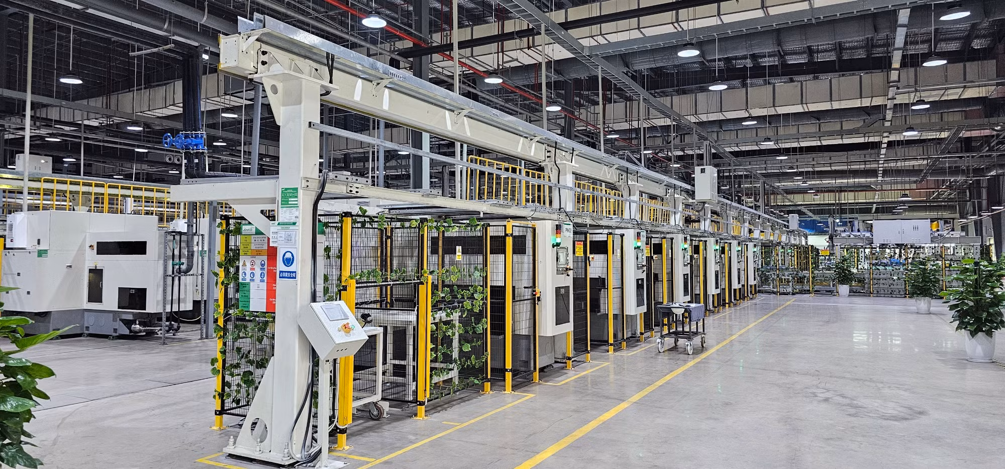 Nhà máy sản xuất công nghệ tế bào quang điện Jinko Solar 2 tại khu công nghiệp Sông Khoai, thị xã Quảng Yên.