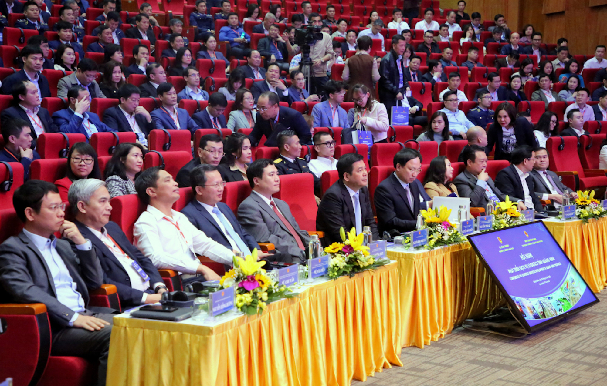 Hội nghị phát triển dịch vụ logistics tỉnh Quảng Ninh năm 2023. Hội nghị phát triển dịch vụ logistics tỉnh Quảng Ninh năm 2023.