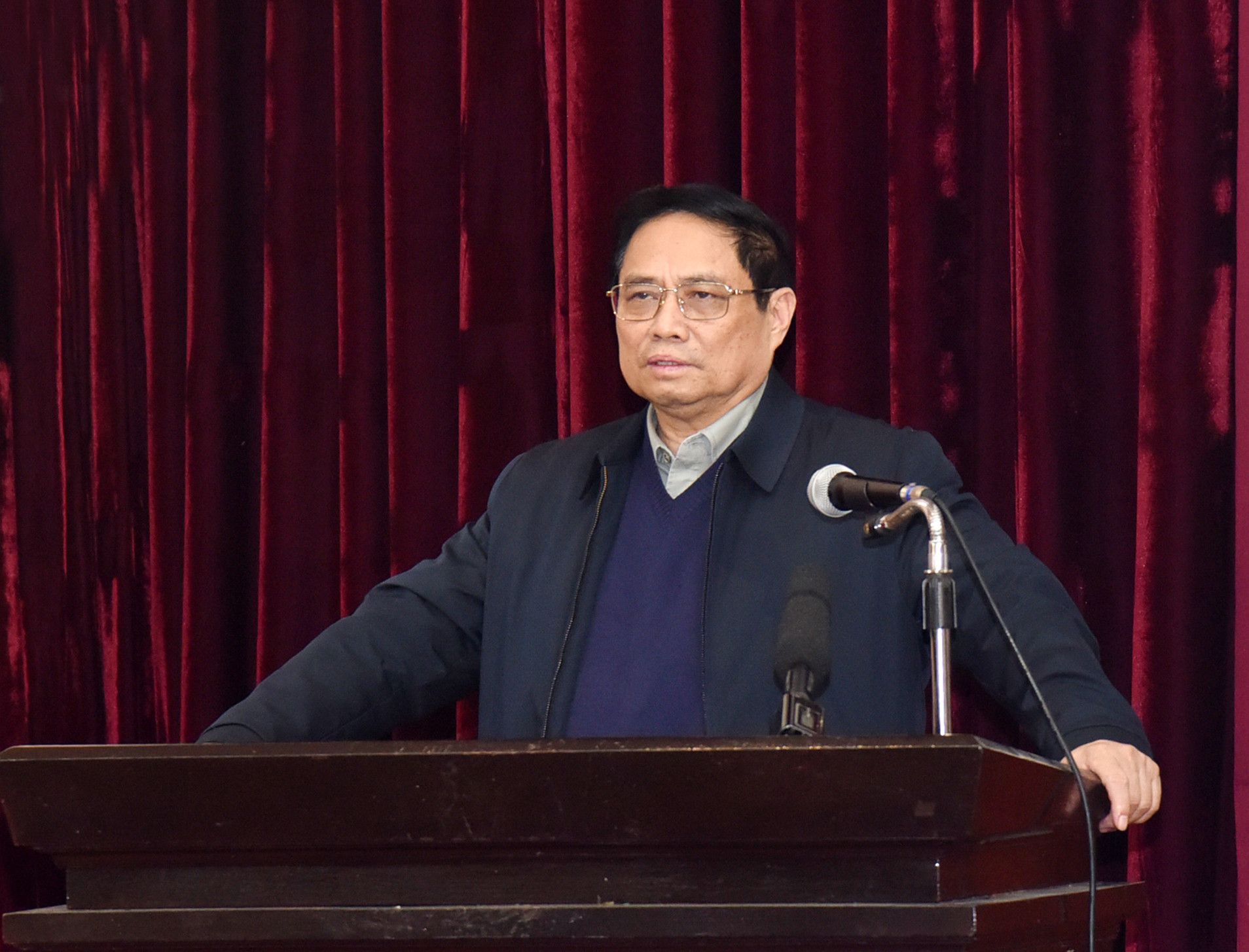 Thay mặt Chính phủ, Thủ tướng Phạm Minh Chính đánh giá cao tinh thần, trách nhiệm của toàn thể cán bộ, y bác sĩ, nhân viên y tế của Bệnh viện Hữu nghị Việt Đức đã hy sinh trong niềm vui chung của đất nước, của gia đình để phục vụ người bệnh; đồng thời chia sẻ với nỗi vất vả mà các bệnh nhân, gia đình bệnh nhân đang trải qua, nhất là trong lúc Tết đến, Xuân về.