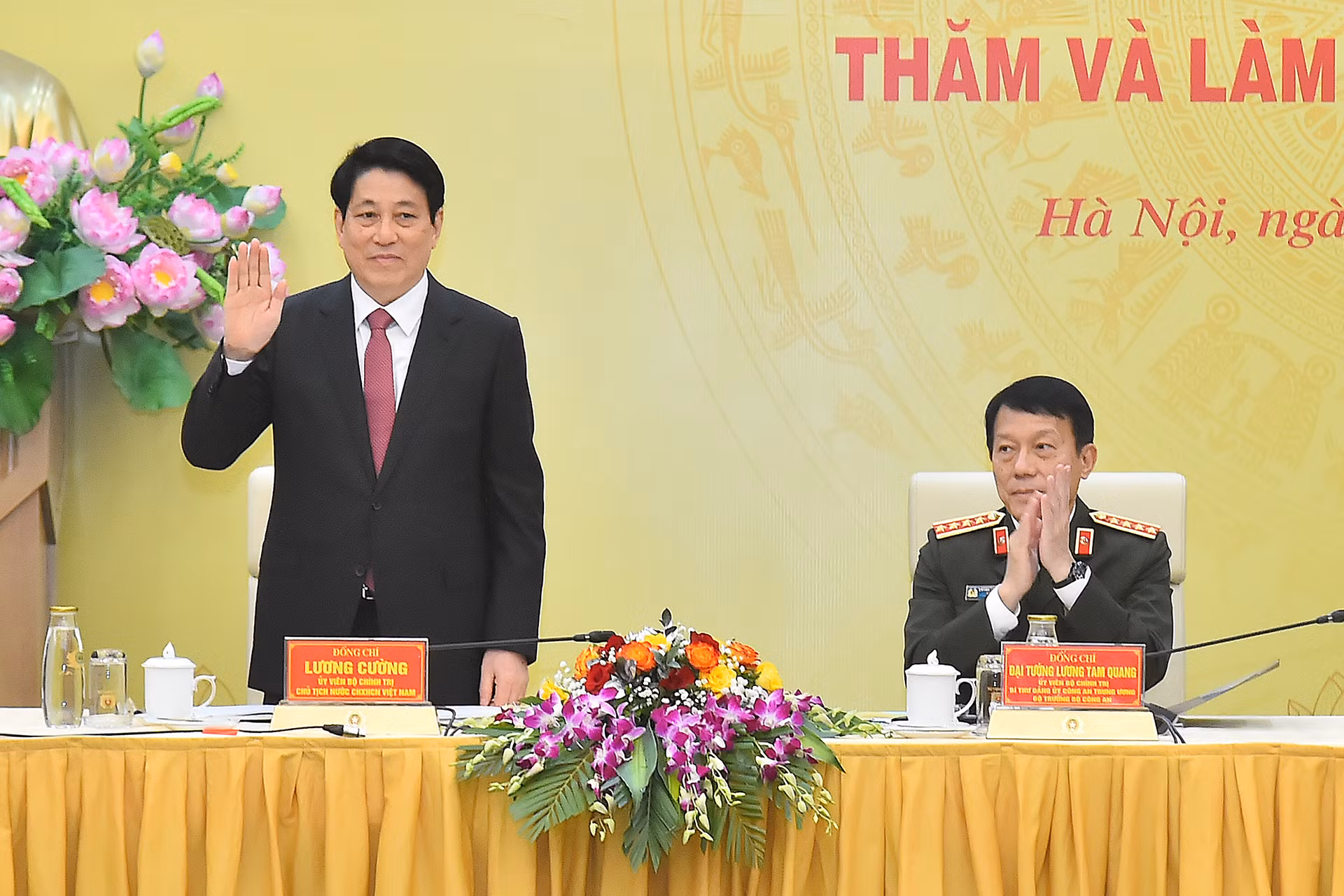 Chủ tịch nước Lương Cường tại buổi làm việc với Bộ Công an. Chủ tịch nước Lương Cường tại buổi làm việc với Bộ Công an.