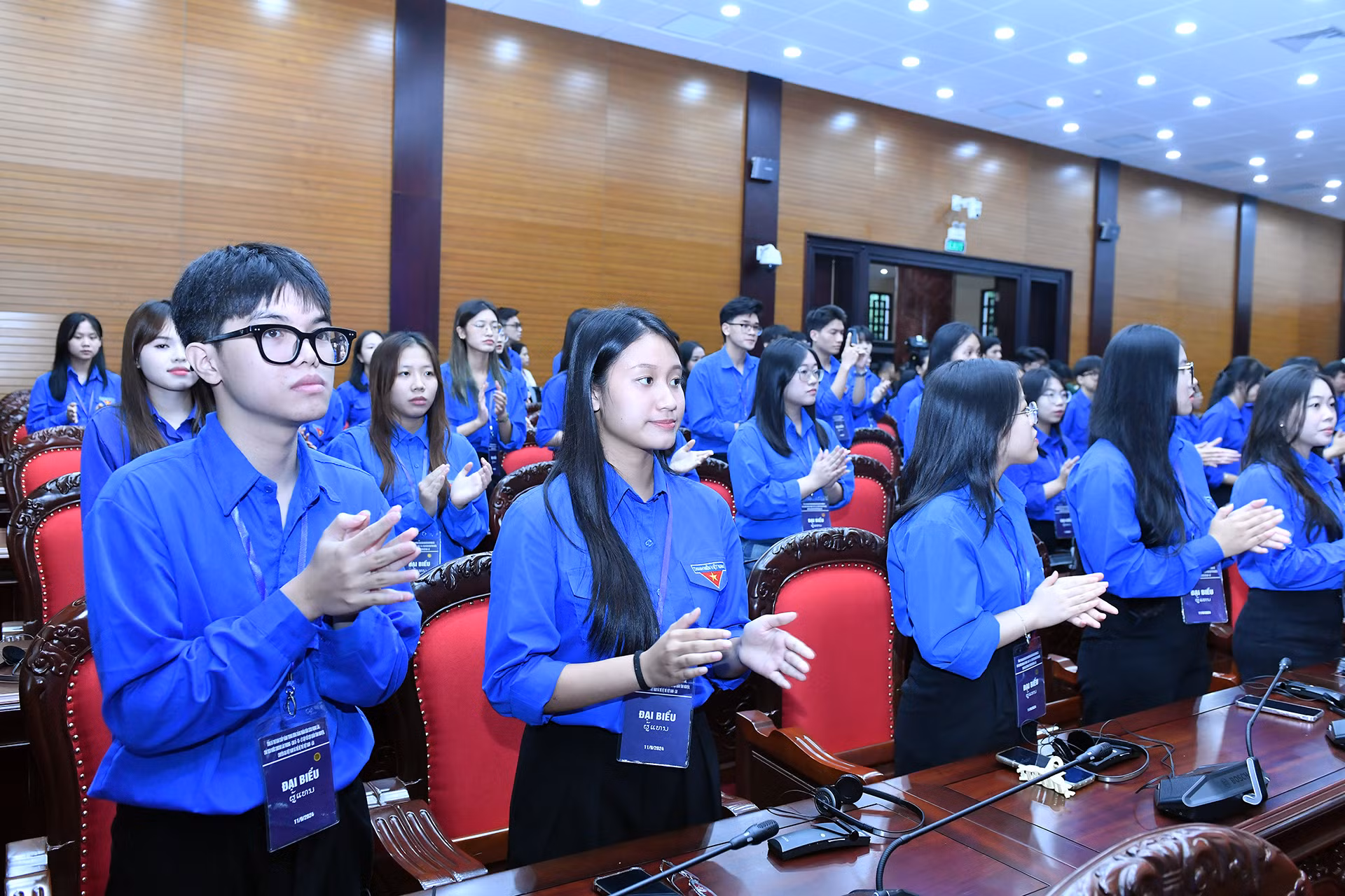 Đại diện thế hệ trẻ Việt Nam tại buổi gặp mặt.