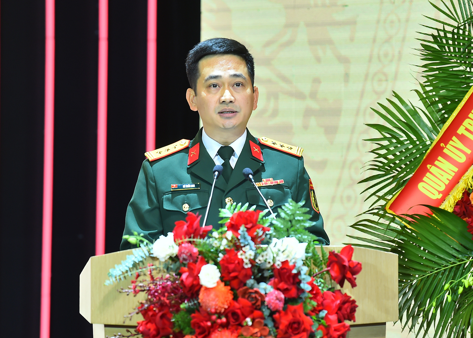 Thượng tá Vũ Tuấn Anh, Viện trưởng Viện Hàng không Vũ trụ Viettel phát biểu tại buổi lễ.