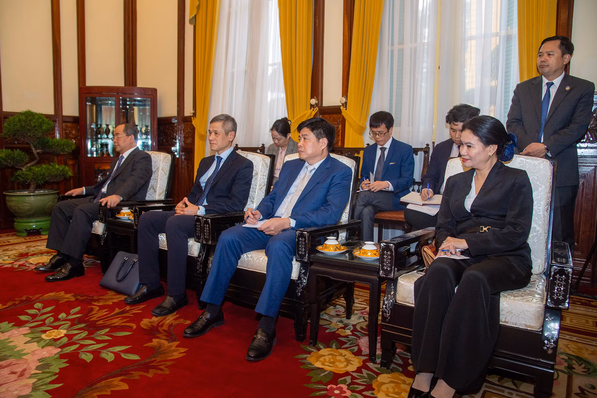 Các đại biểu Việt Nam tại buổi tiếp.