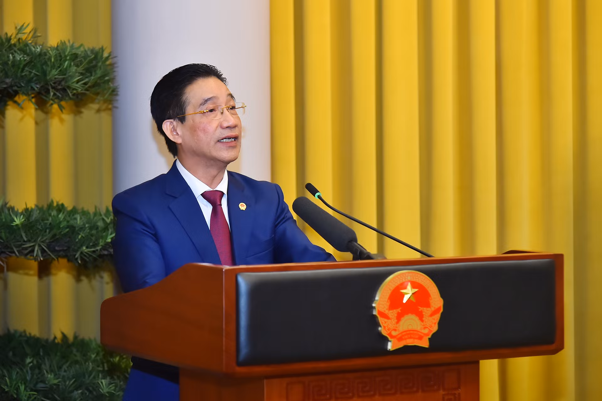Phó Chủ nhiệm Văn phòng Chủ tịch nước Phạm Thanh Hà trình bày báo cáo hội nghị.