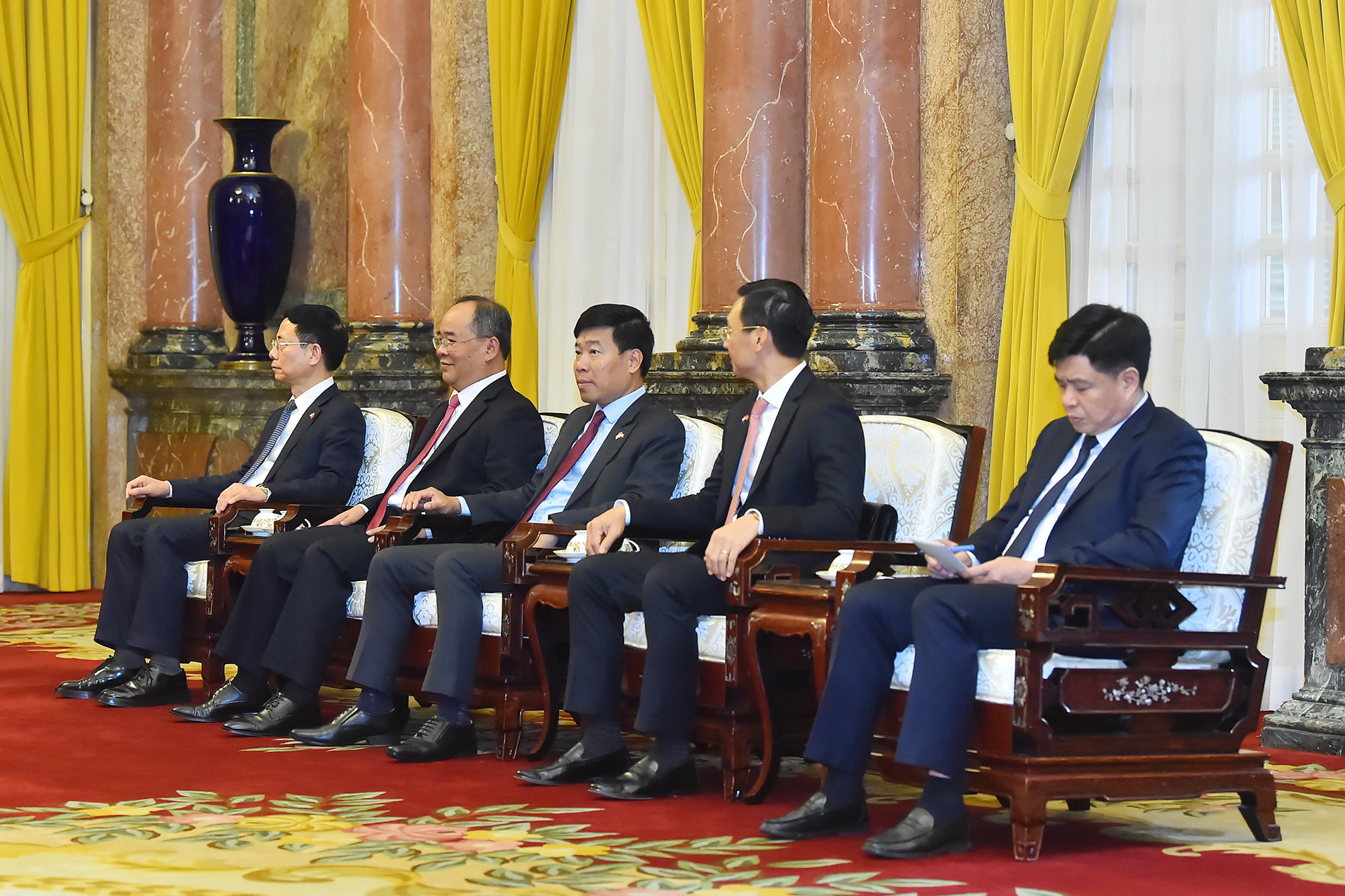 Các đại biểu Việt Nam tham dự buổi tiếp.