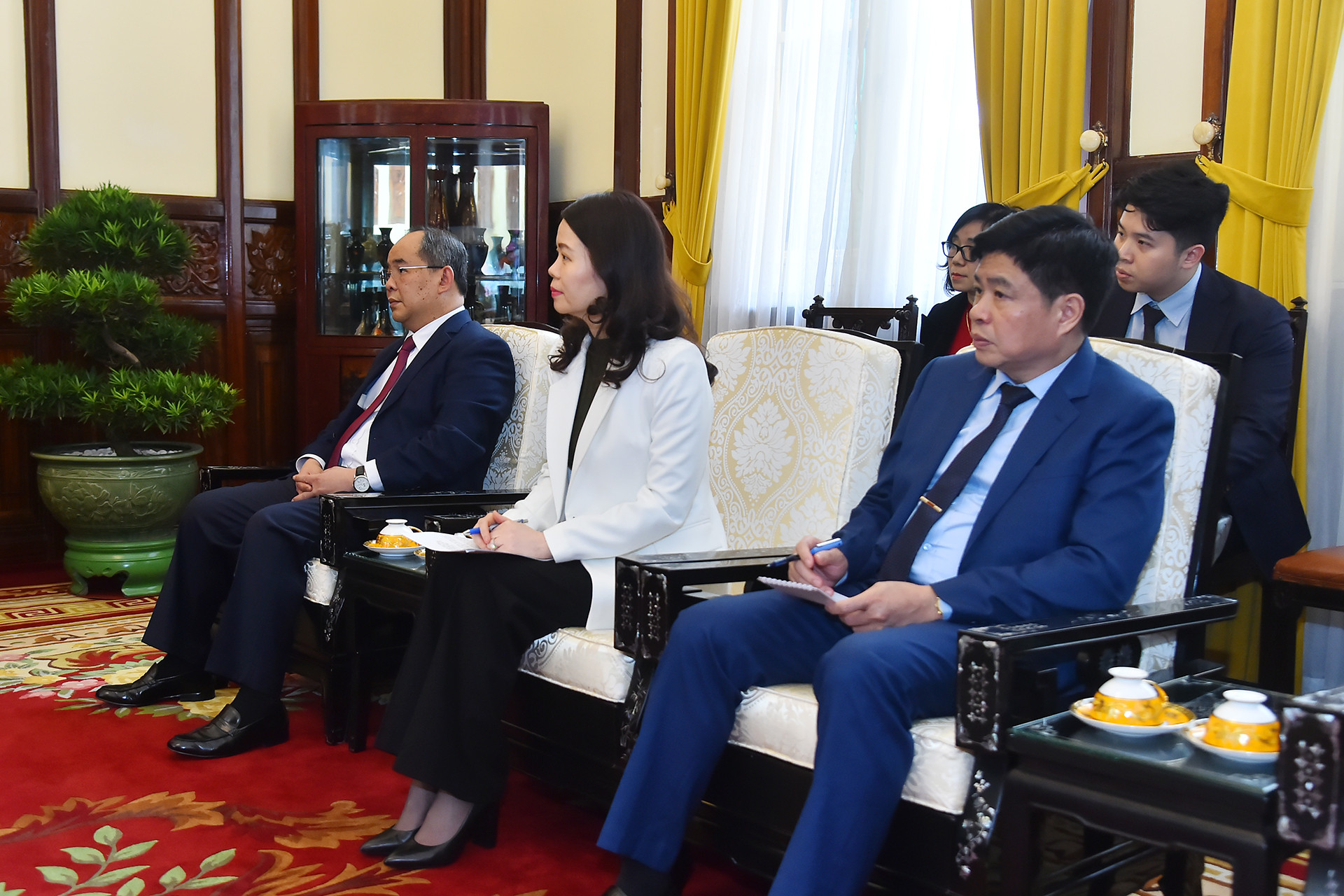 Các đại biểu Việt Nam tham dự buổi tiếp.