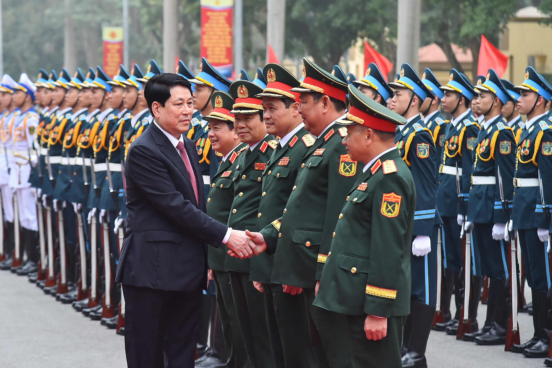 Chủ tịch nước Lương Cường với các đồng chí lãnh đạo Bộ Quốc phòng tại lễ kỷ niệm.