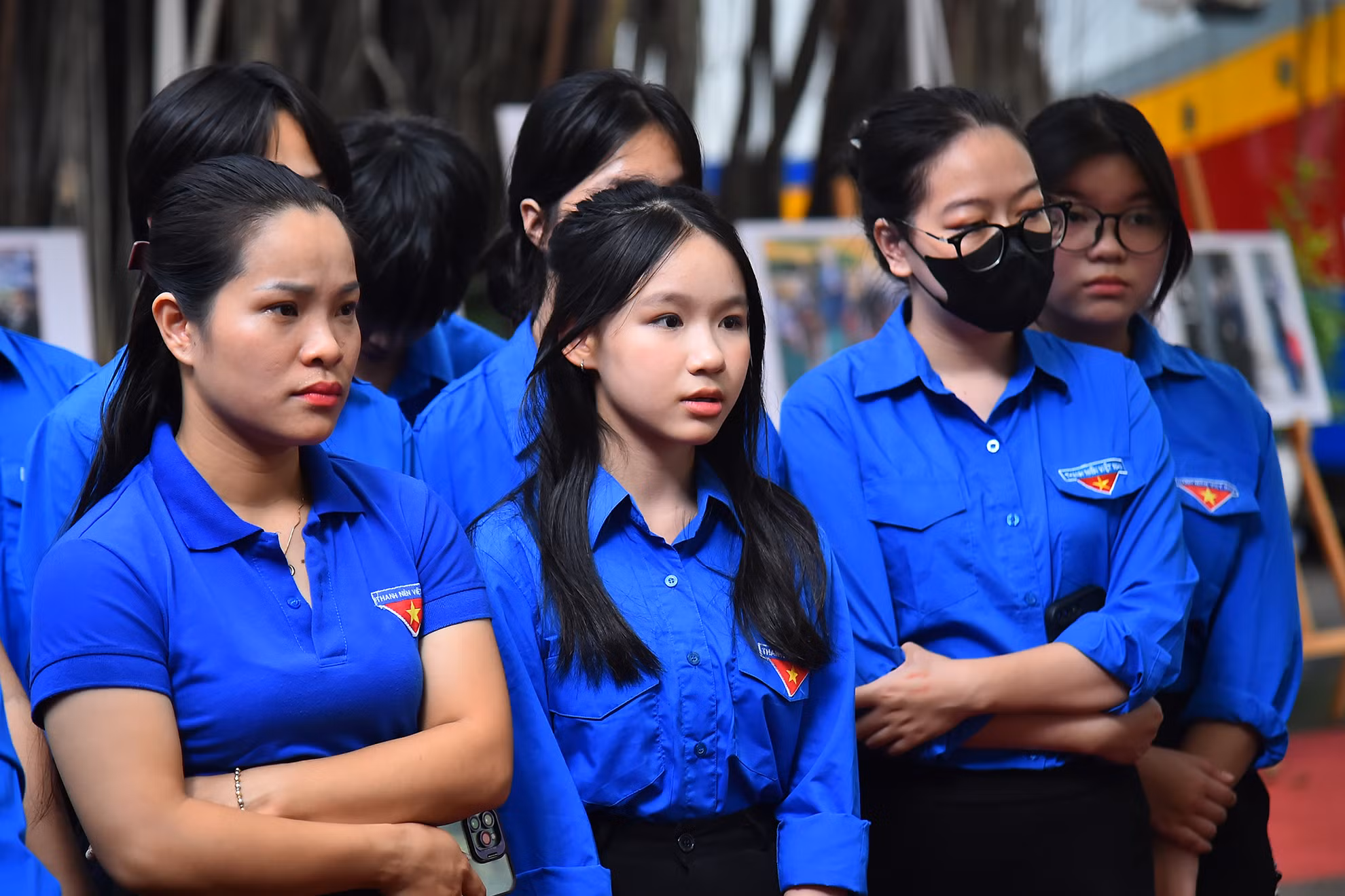 Đoàn viên, thanh niên xã Đông Hội xúc động khi nghe giới thiệu về cuộc đời, sự nghiệp của Tổng Bí thư Nguyễn Phú Trọng.