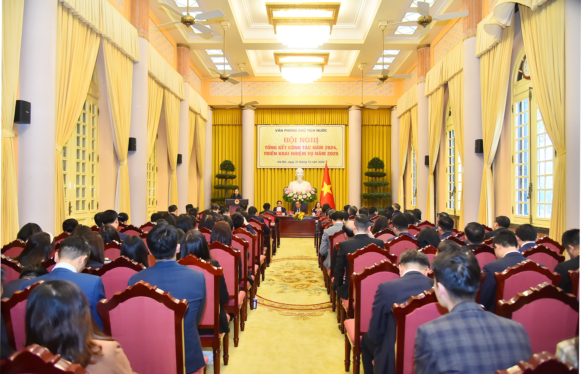 Quang cảnh Hội nghị tổng kết công tác năm 2024 và triển khai nhiệm vụ năm 2025 của Văn phòng Chủ tịch nước.
