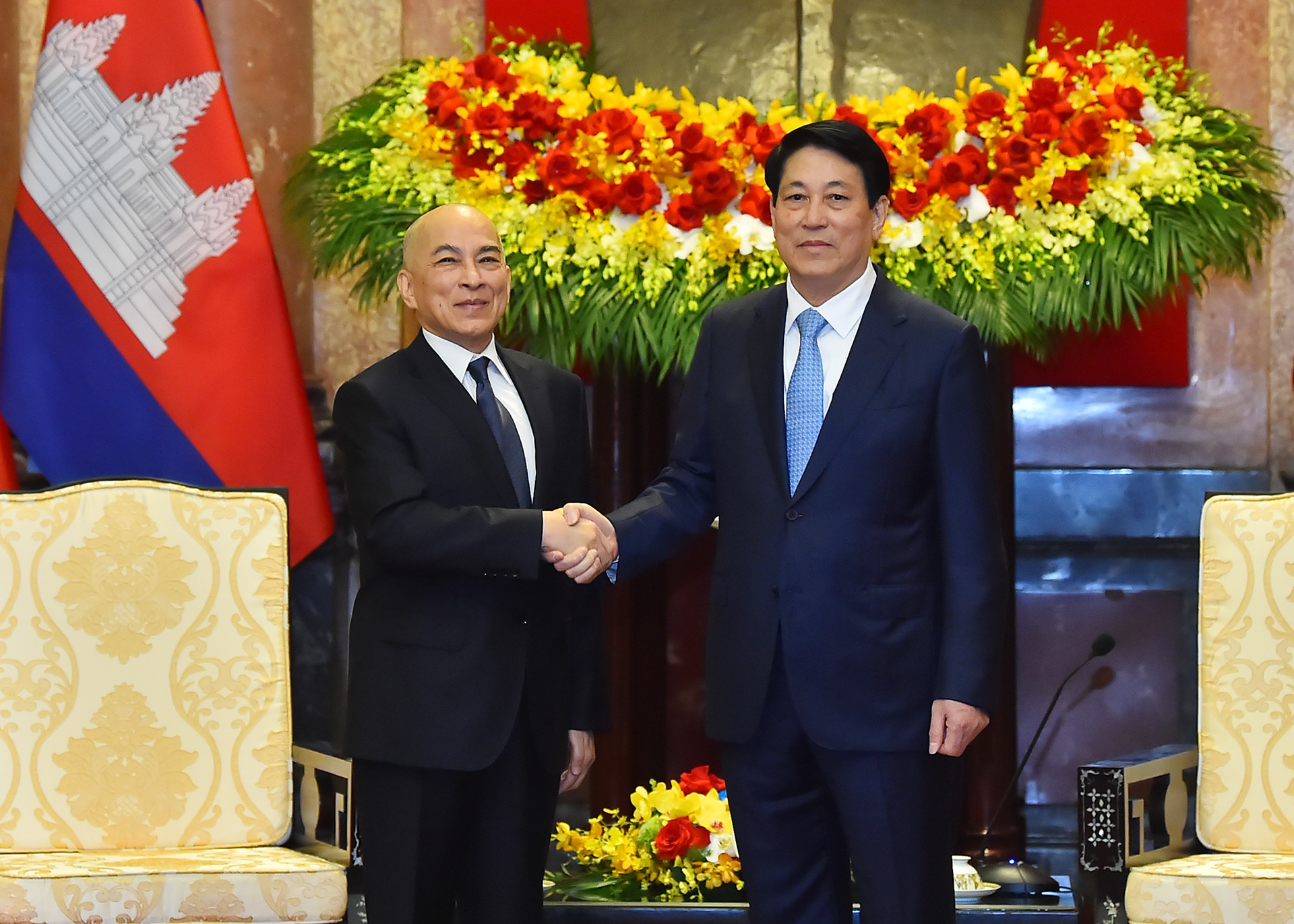 Chủ tịch nước Lương Cường và Quốc vương Campuchia Norodom Sihamoni tại hội kiến.