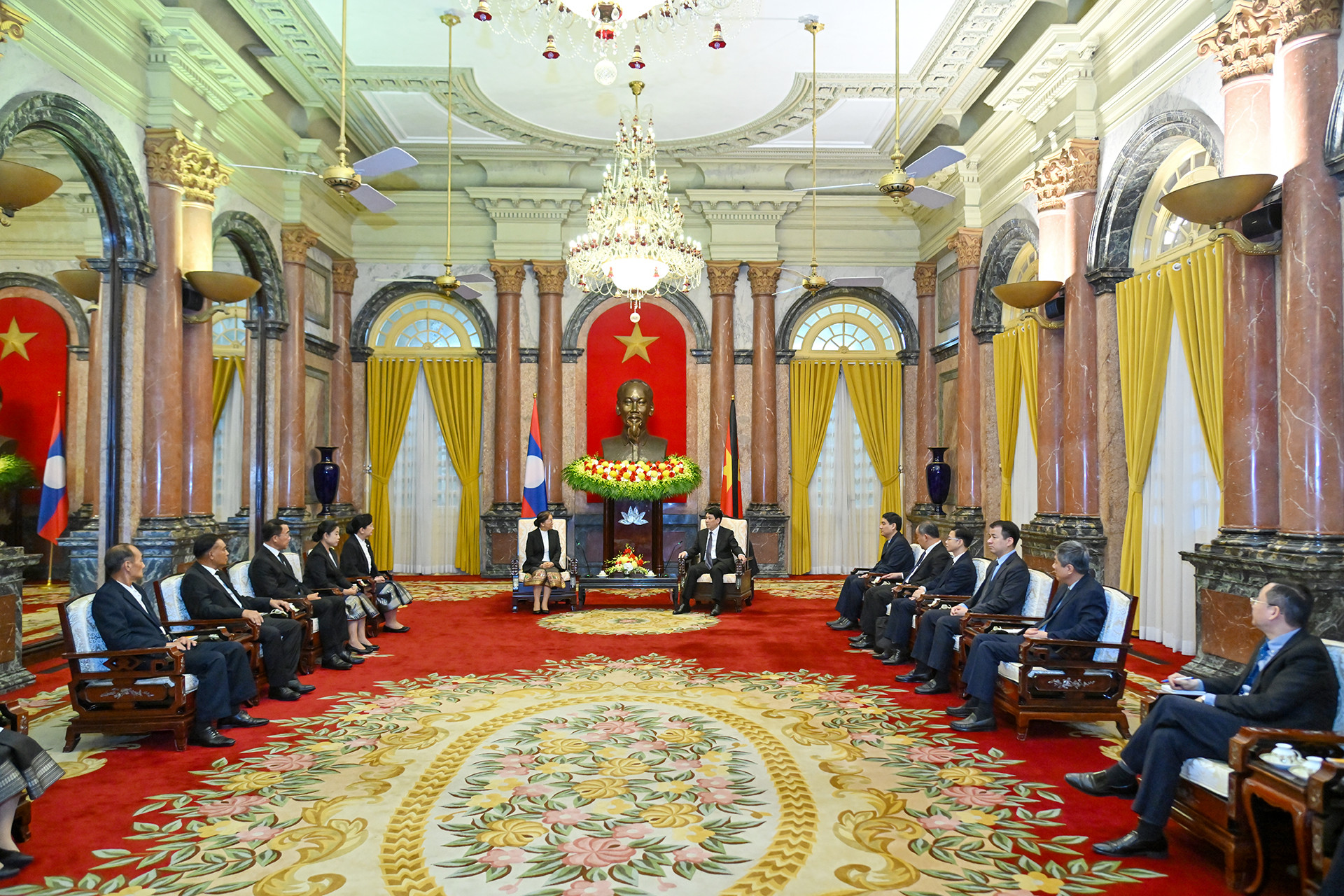 Quang cảnh buổi tiếp tại Phủ Chủ tịch. Quang cảnh buổi tiếp tại Phủ Chủ tịch.