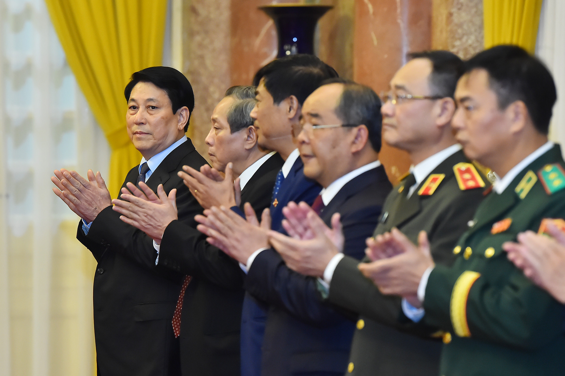 Chủ tịch nước Lương Cường cùng các đại biểu tại buổi lễ.