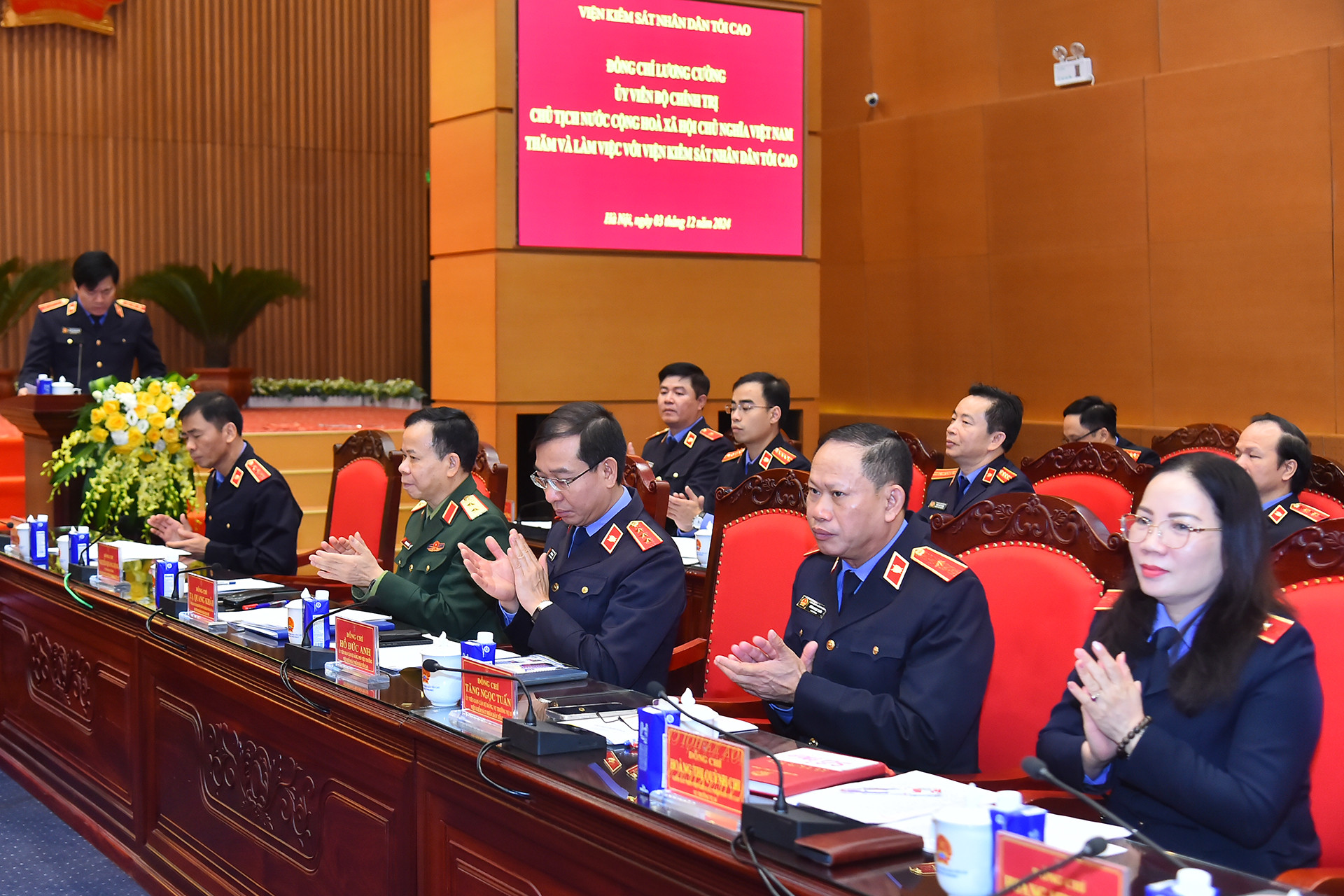 Các đồng chí lãnh đạo Viện Kiểm sát nhân dân tối cao tại buổi làm việc.