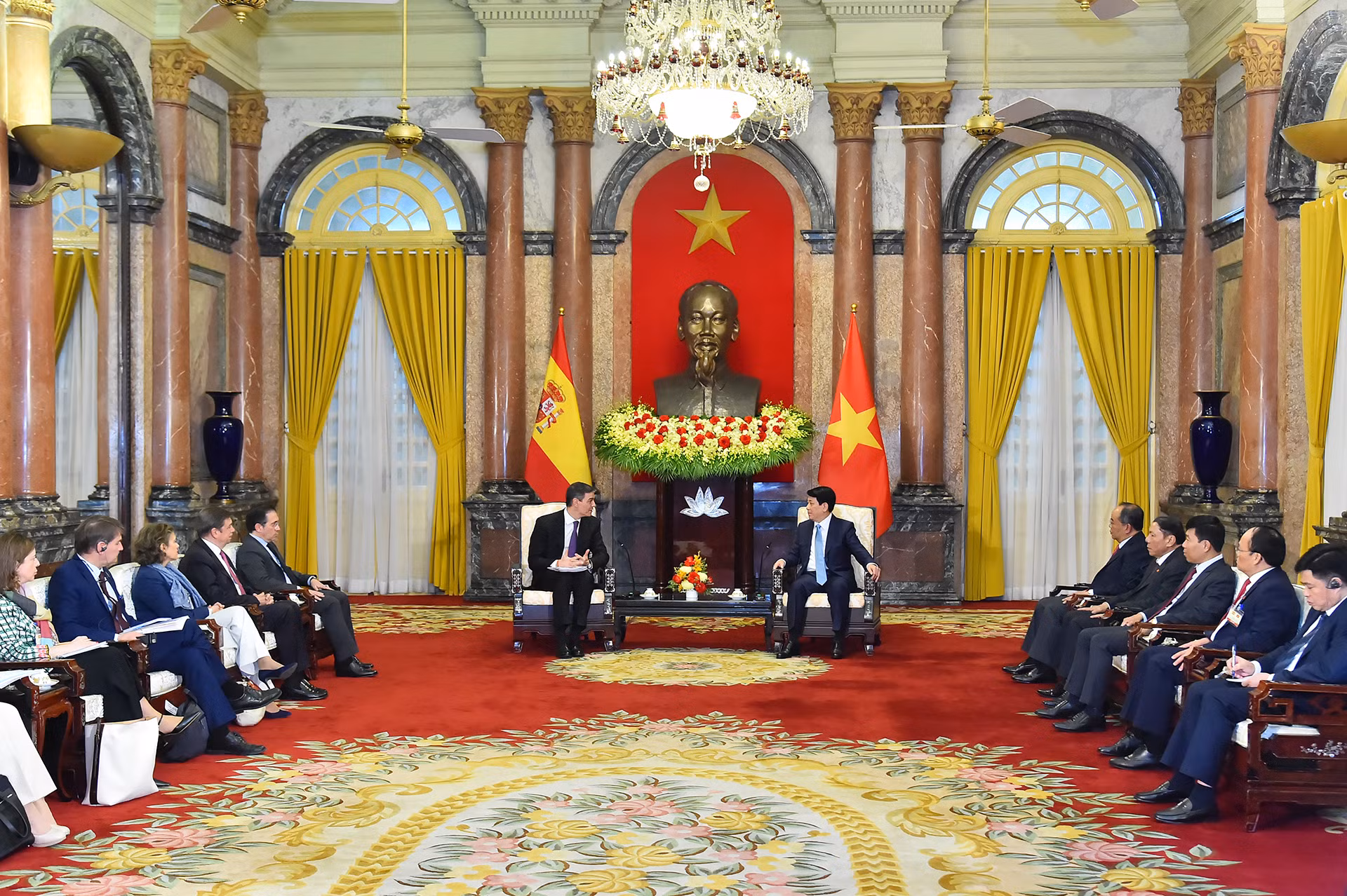 [Ảnh] Chủ tịch nước Lương Cường tiếp Thủ tướng Vương quốc Tây Ban Nha Pedro Sanchez ảnh 7