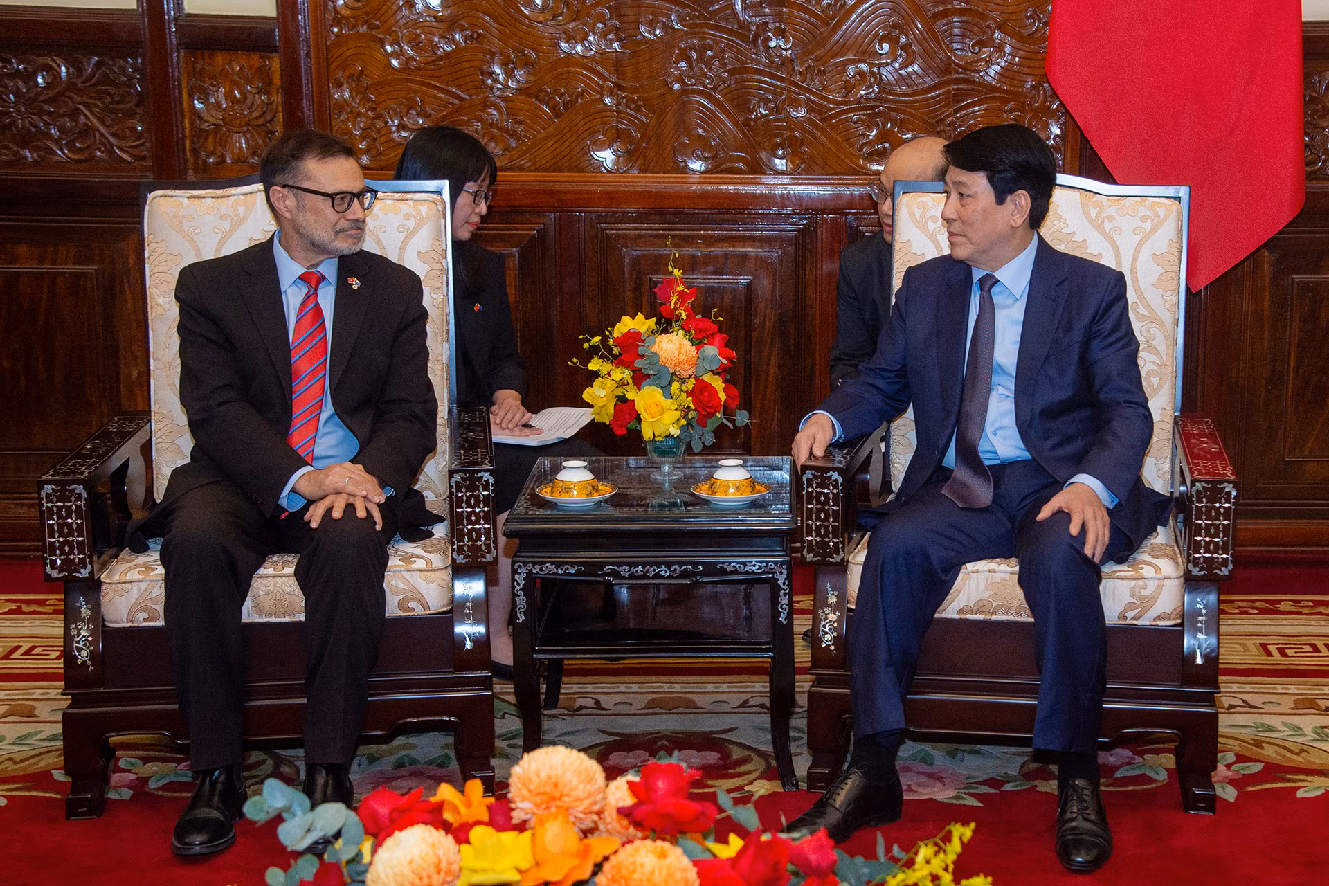 Chủ tịch nước Lương Cường tiếp Đại sứ Australia Andrew Goledzinowski.