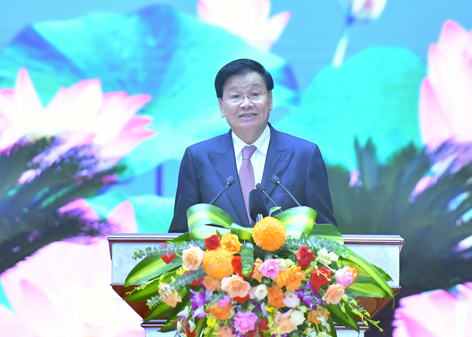 Tổng Bí thư, Chủ tịch nước Lào Thongloun Sisoulith phát biểu.