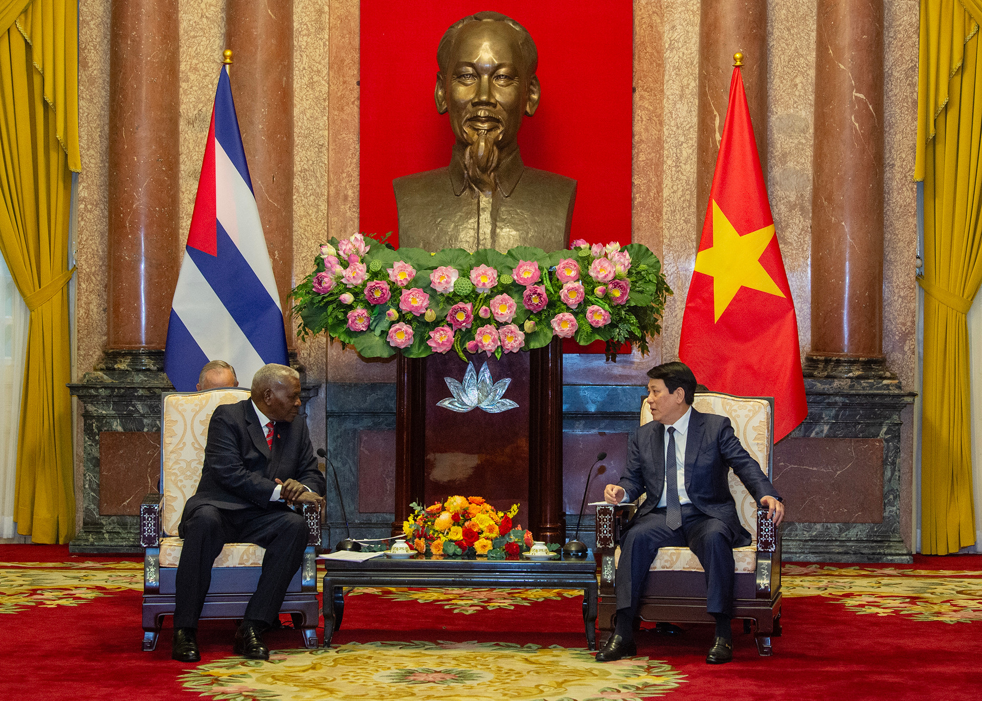 Chủ tịch nước Lương Cường tiếp Chủ tịch Quốc hội Cuba Esteban Lazo Hernandez.