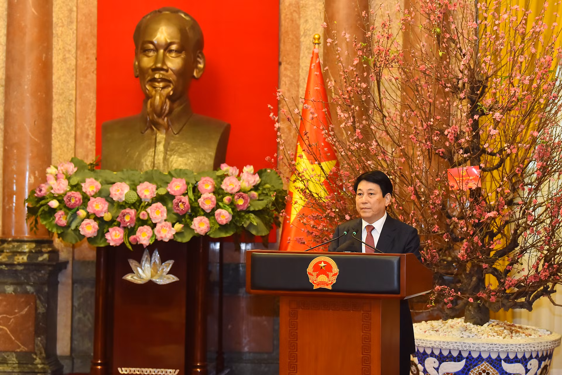 Chủ tịch nước Lương Cường phát biểu giao nhiệm vụ cho cán bộ, nhân viên Văn phòng Chủ tịch nước.