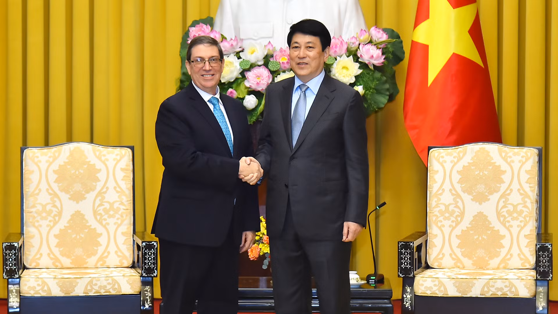 Chủ tịch nước Lương Cường và Bộ trưởng Ngoại giao Cuba Bruno Rodríguez Parrilla tại buổi tiếp.