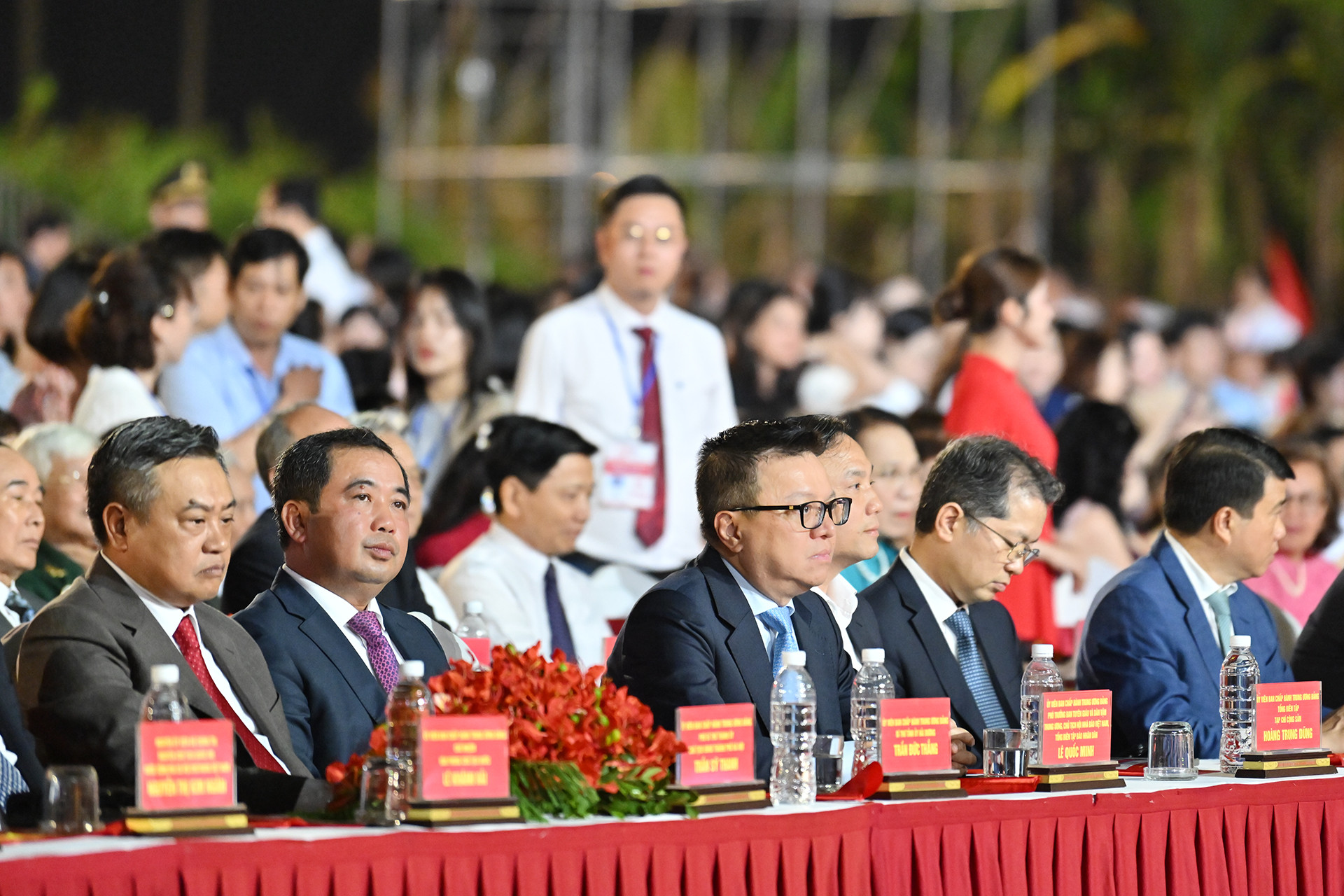 Các đại biểu khách mời tham dự lễ kỷ niệm.