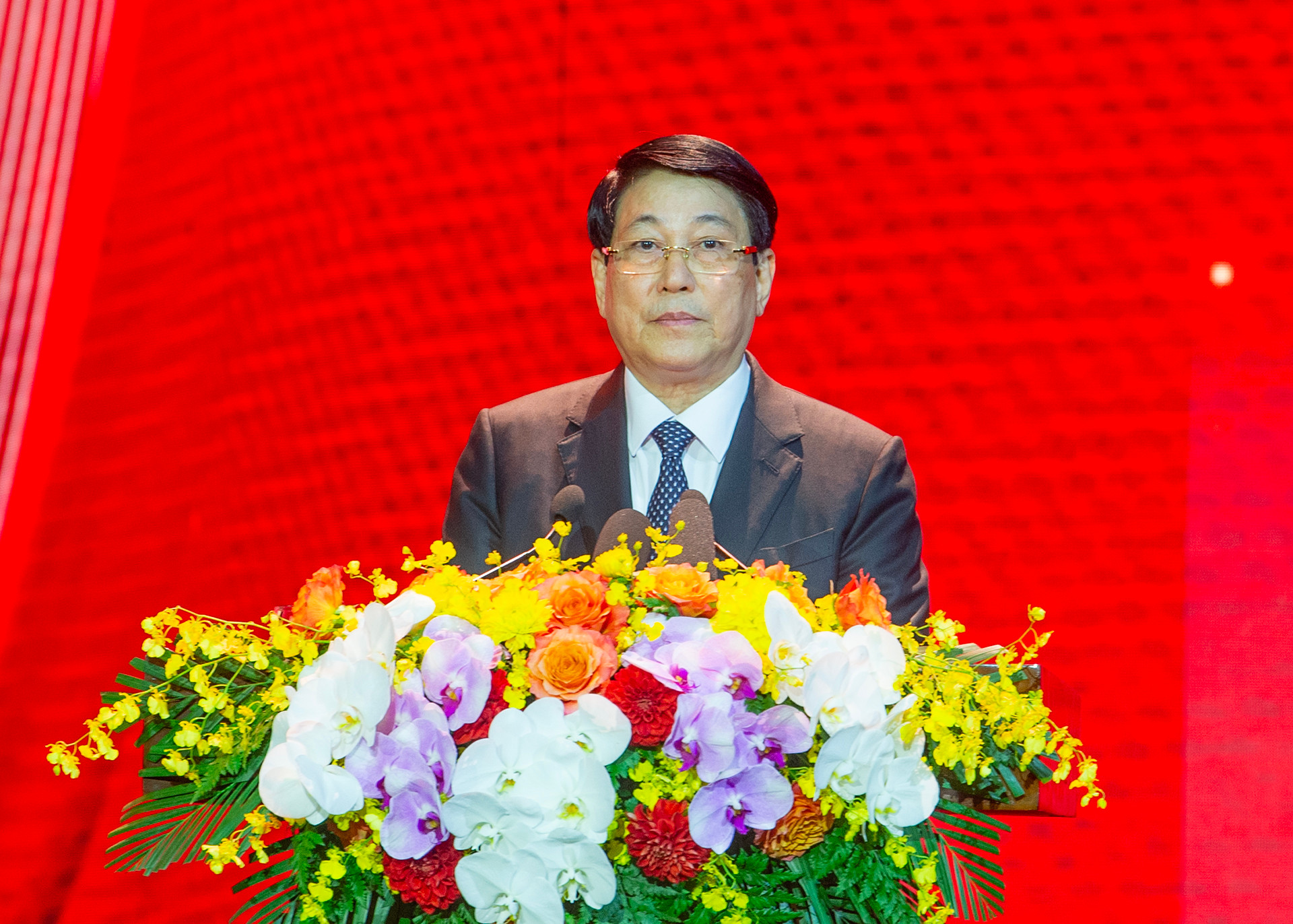 [Ảnh] Chủ tịch nước Lương Cường và Phu nhân dự Chương trình giao lưu nghệ thuật "Xuân Quê hương 2025" ảnh 6