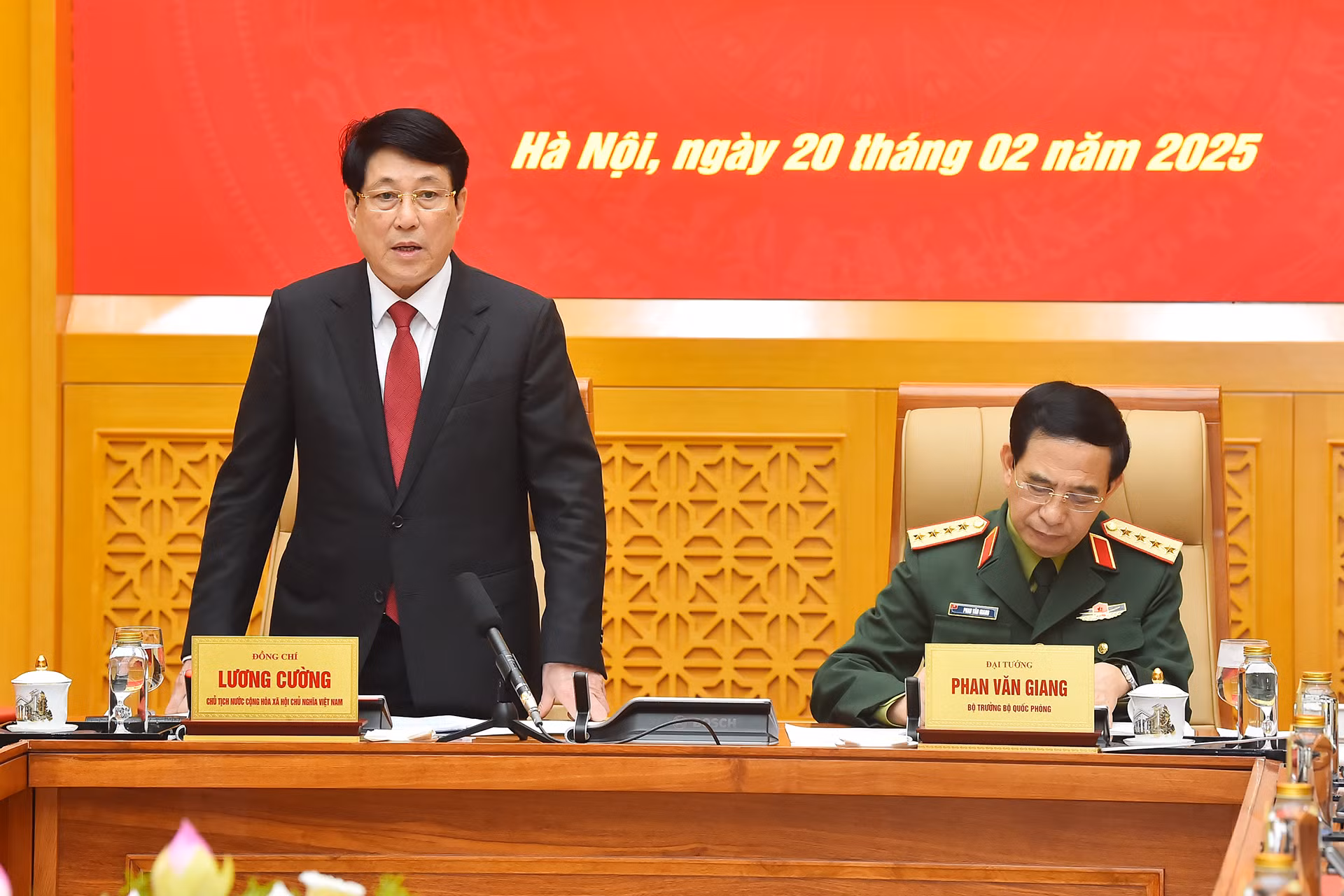 Chủ tịch nước Lương Cường phát biểu mở đầu gợi mở các ý kiến tại buổi làm việc.