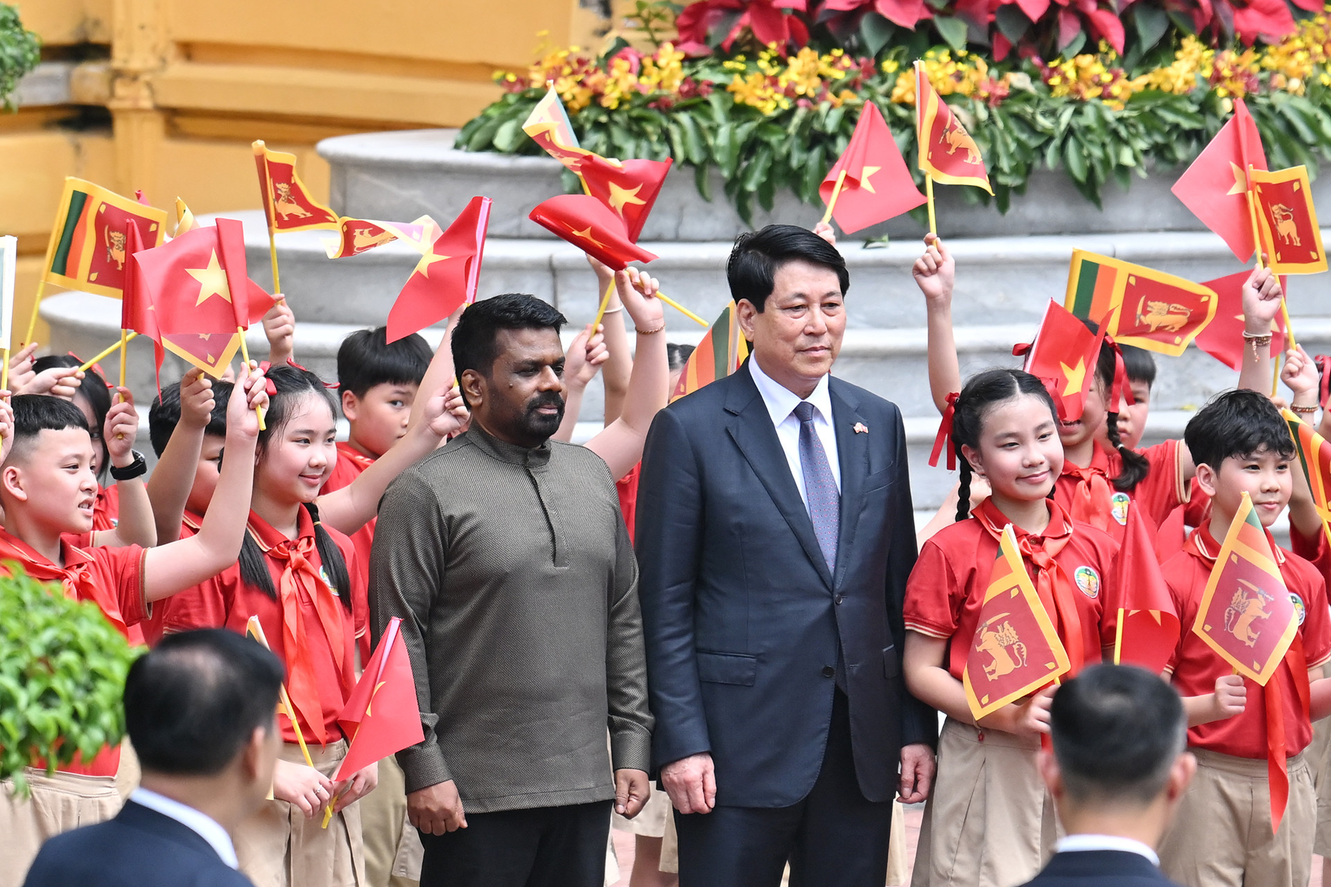 [Ảnh] Chủ tịch nước Lương Cường chủ trì lễ đón, hội đàm với Tổng thống Sri Lanka Anura Kumara Dissanayaka ảnh 2