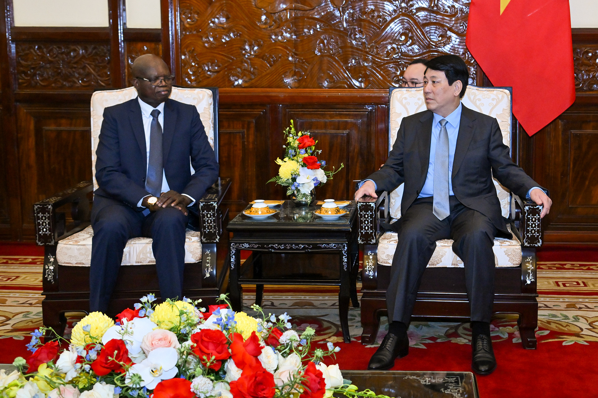 Chủ tịch nước Lương Cường tiếp Đại sứ Cộng hòa Angola tại Việt Nam Fernando Miguel.