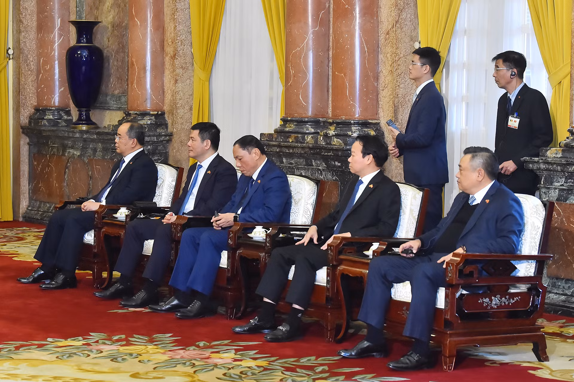 Các đại biểu Việt Nam tham dự hội kiến.