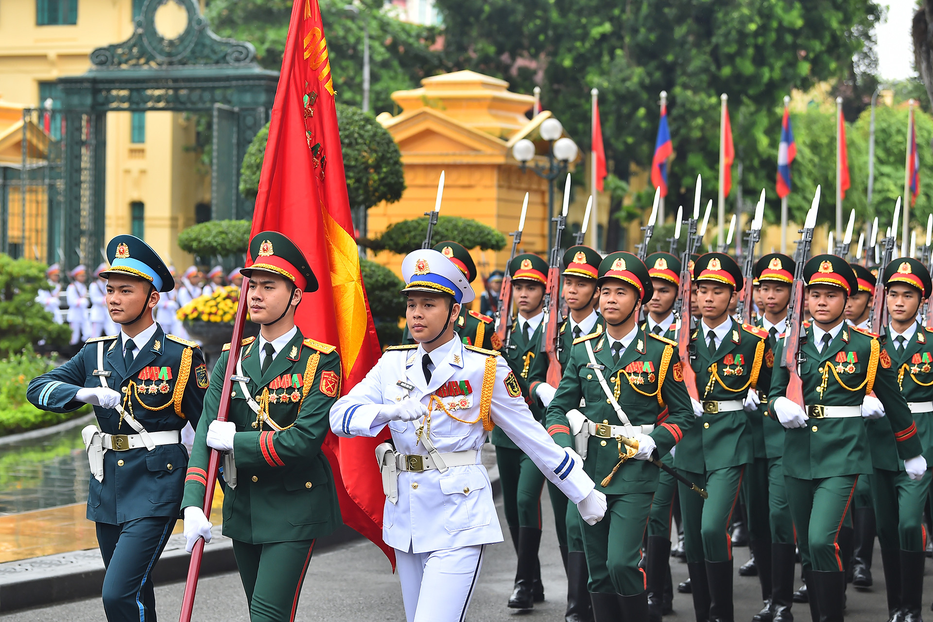 Đoàn Nghi lễ Quân đội nhân Việt Nam tại lễ đón.