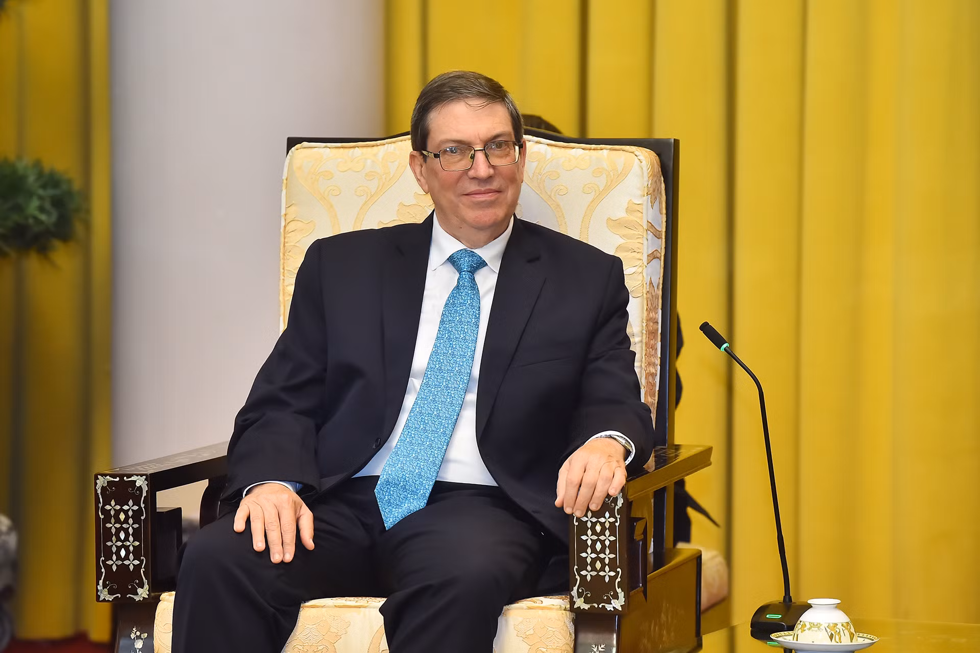 Bộ trưởng Ngoại giao Cuba Bruno Rodríguez Parrilla phát biểu tại buổi tiếp.