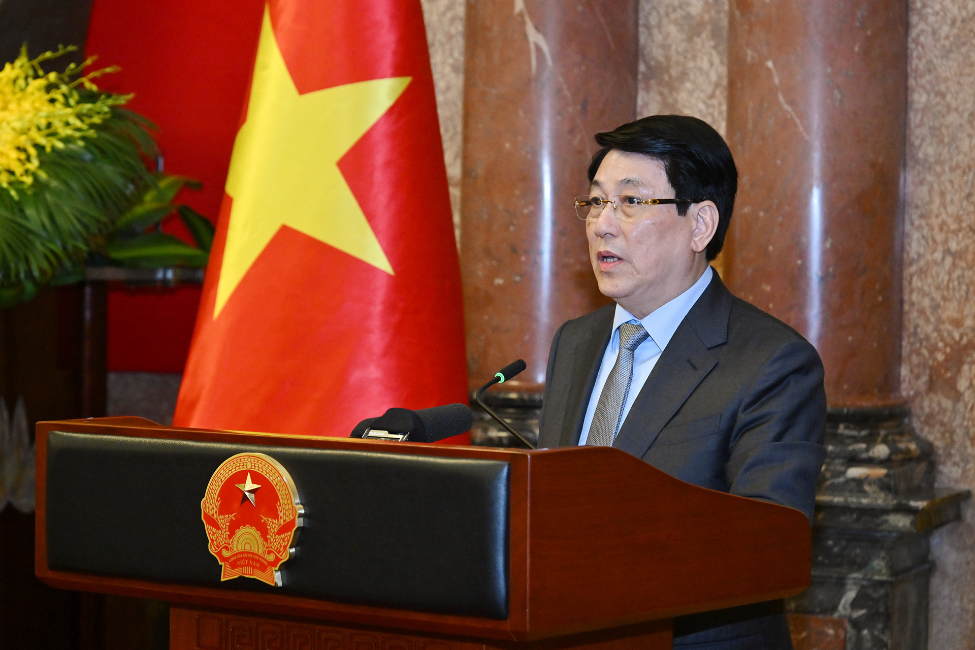 Chủ tịch nước Lương Cường phát biểu tại buổi gặp mặt.