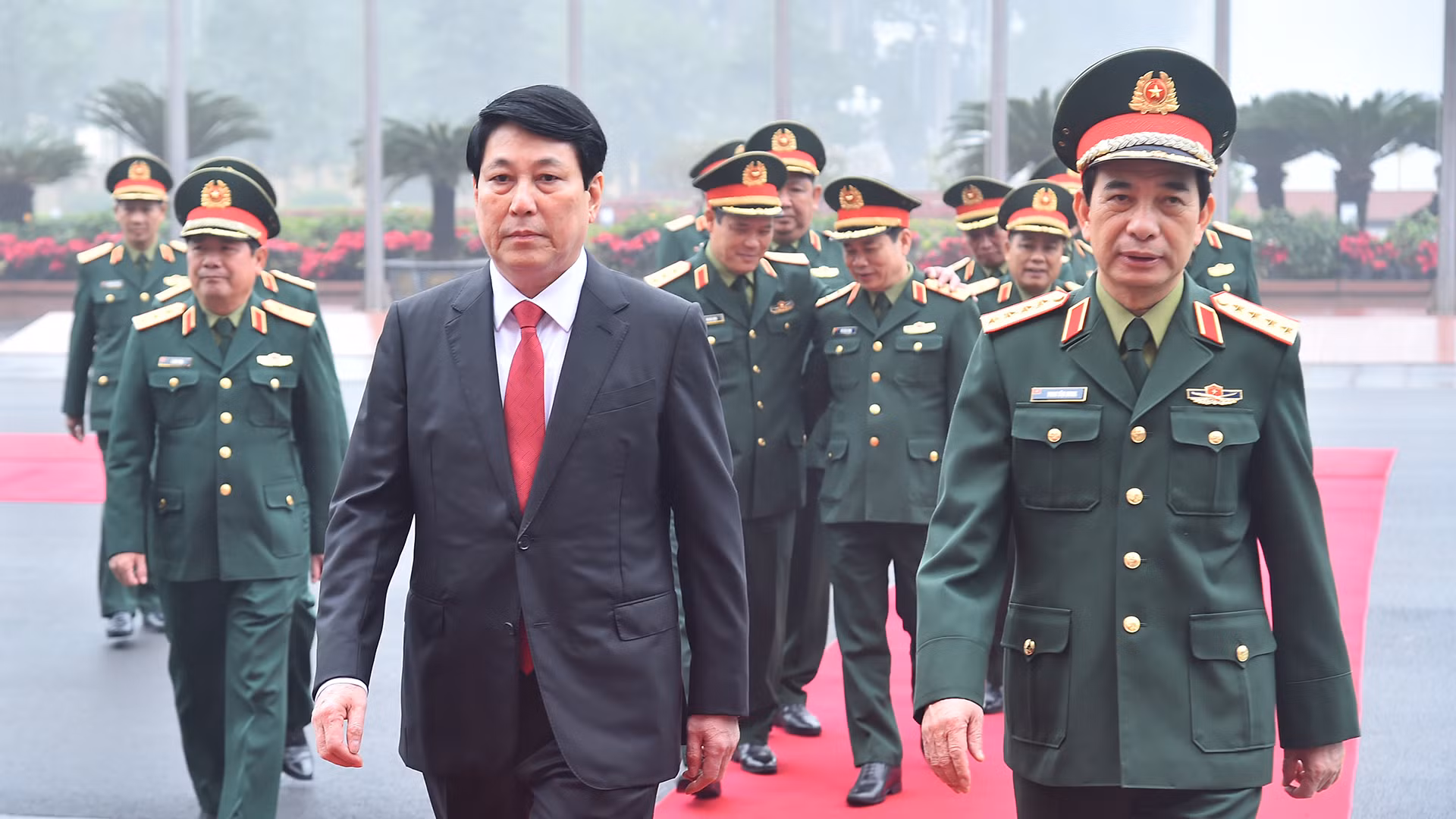 Chủ tịch nước Lương Cường tới dự buổi làm việc với Bộ Quốc phòng.