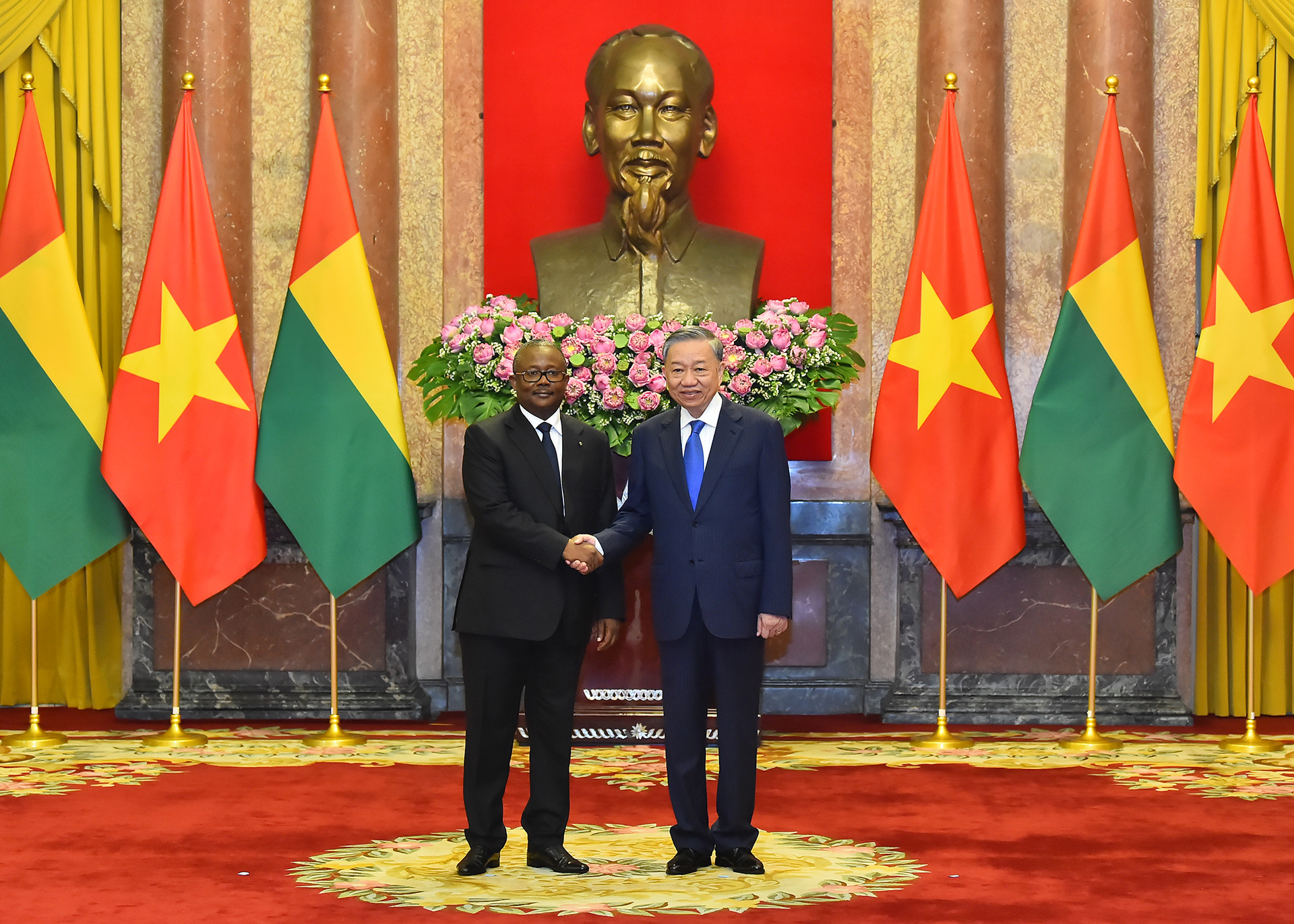 [Ảnh] Tổng Bí thư, Chủ tịch nước Tô Lâm hội đàm với Tổng thống Cộng hòa Guinea-Bissau Umaro Sissoco Embaló 