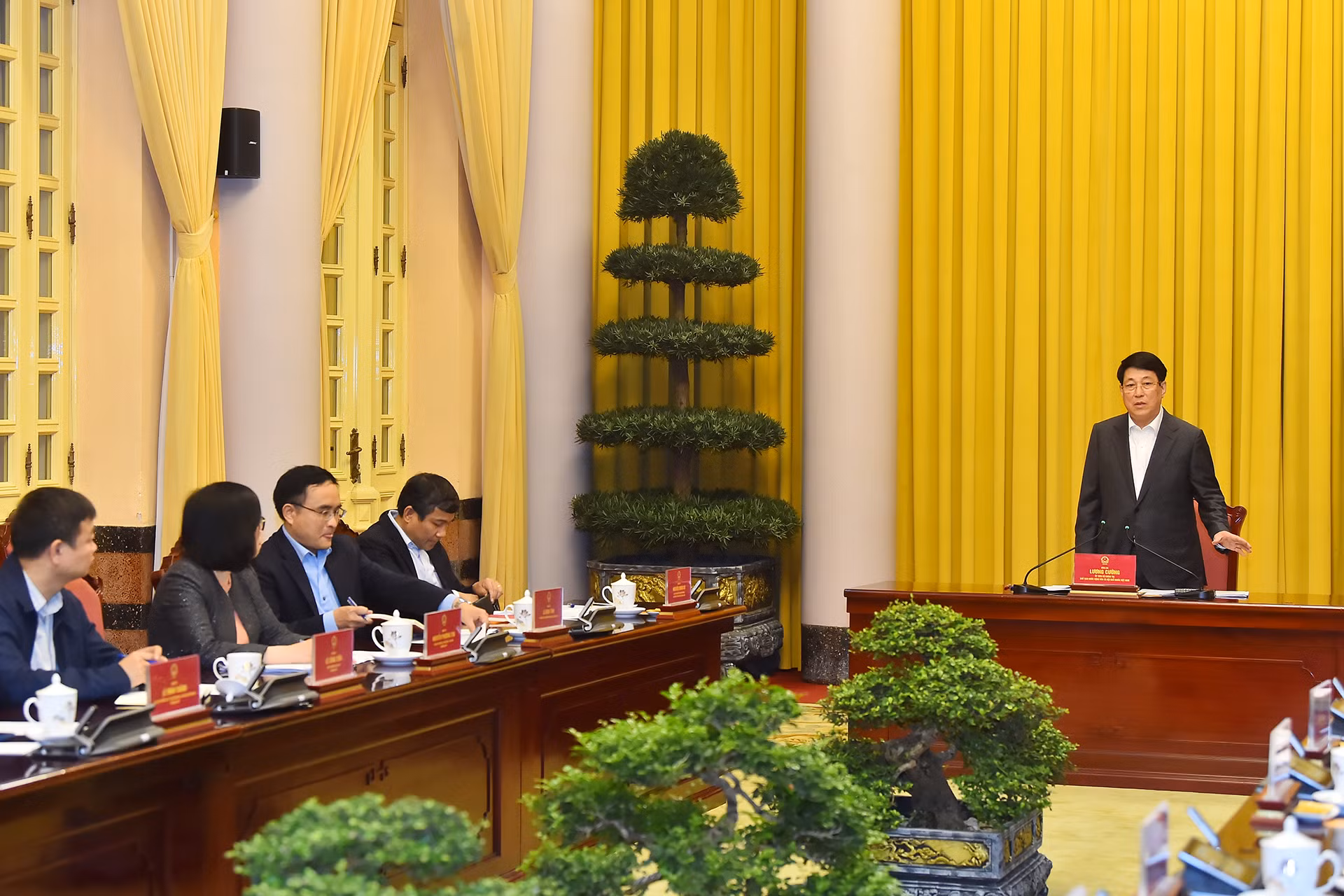 Chủ tịch nước Lương Cường phát biểu tại buổi làm việc với Bộ Ngoại giao.