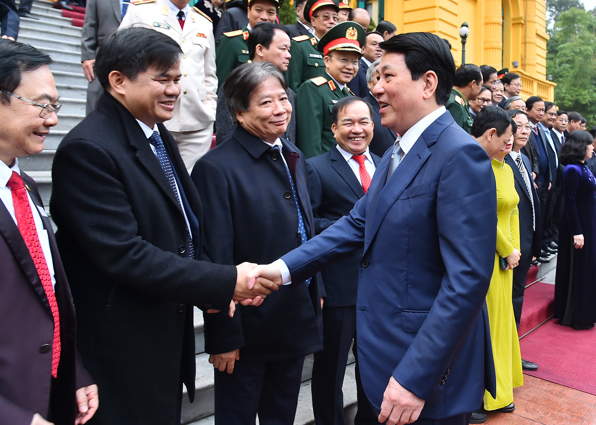 Chủ tịch nước Lương Cường với các đại biểu tại buổi gặp mặt.