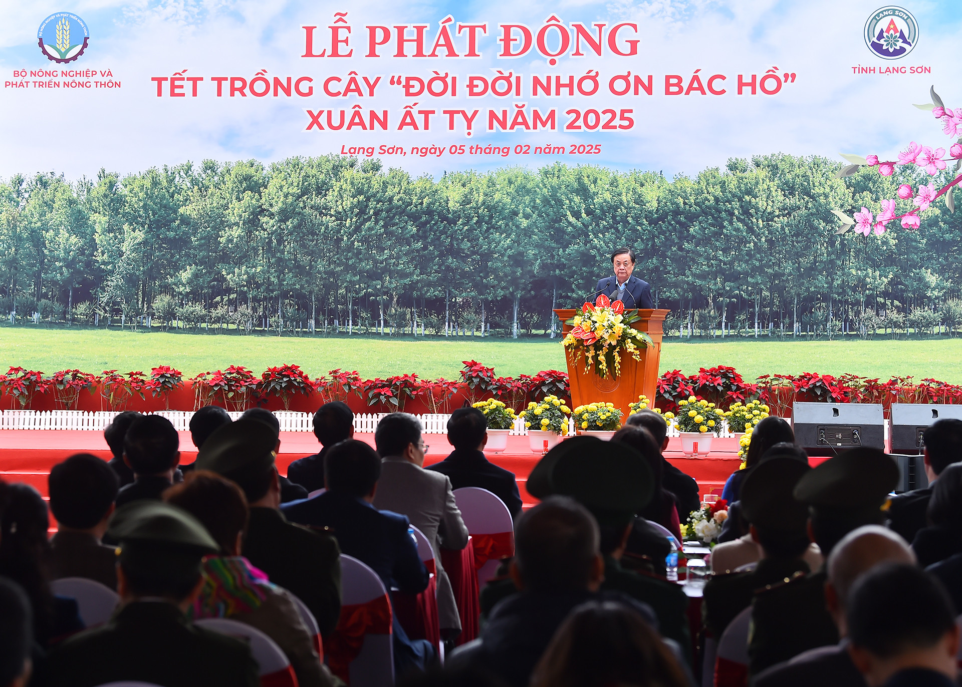 Bộ trưởng Nông nghiệp và Phát triển nông thôn Lê Minh Hoan phát biểu tại lễ phát động.