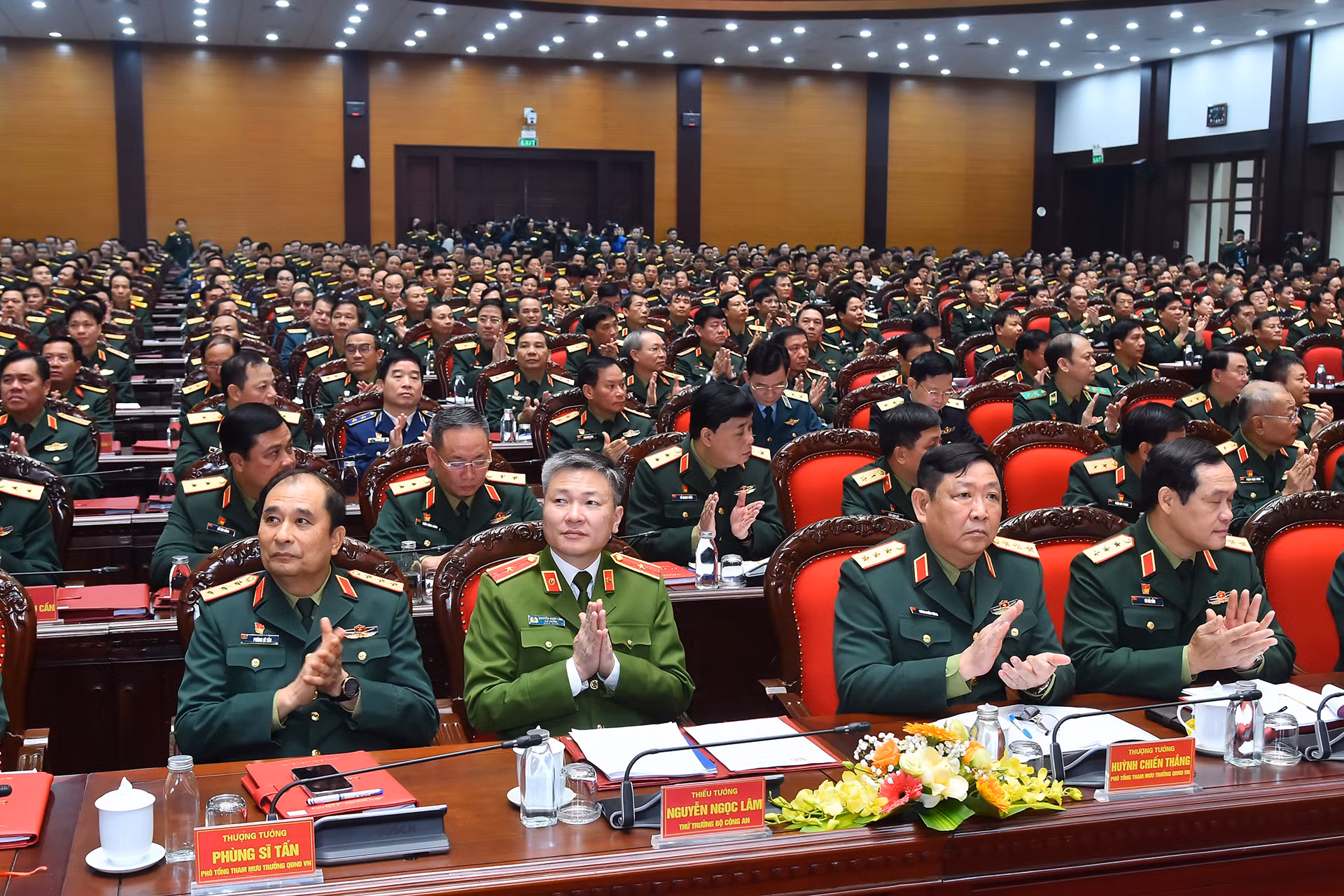 Các đại biểu tham dự Hội nghị.