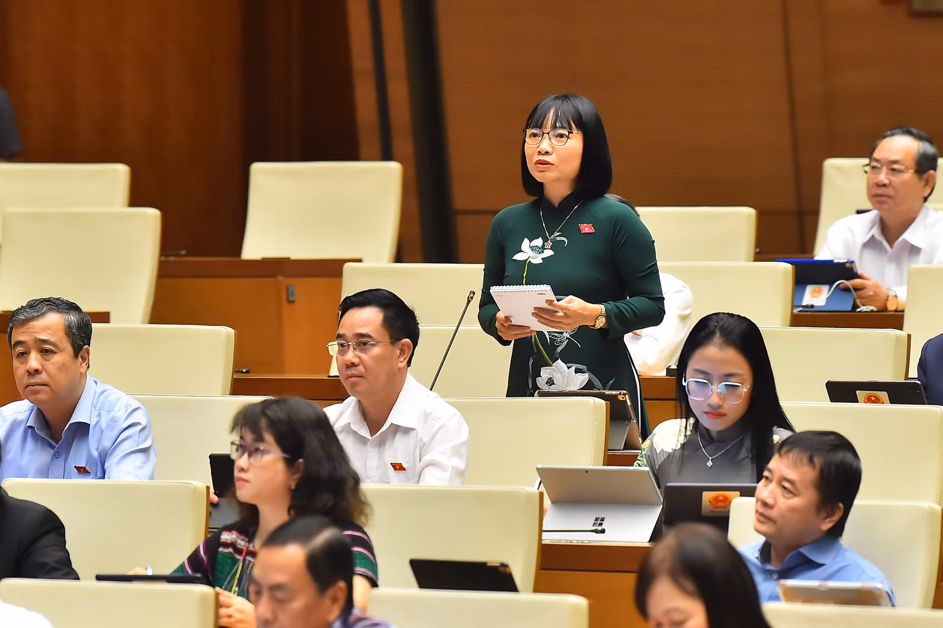 [Ảnh] Quốc hội bước vào Phiên chất vấn và trả lời chất vấn ảnh 9