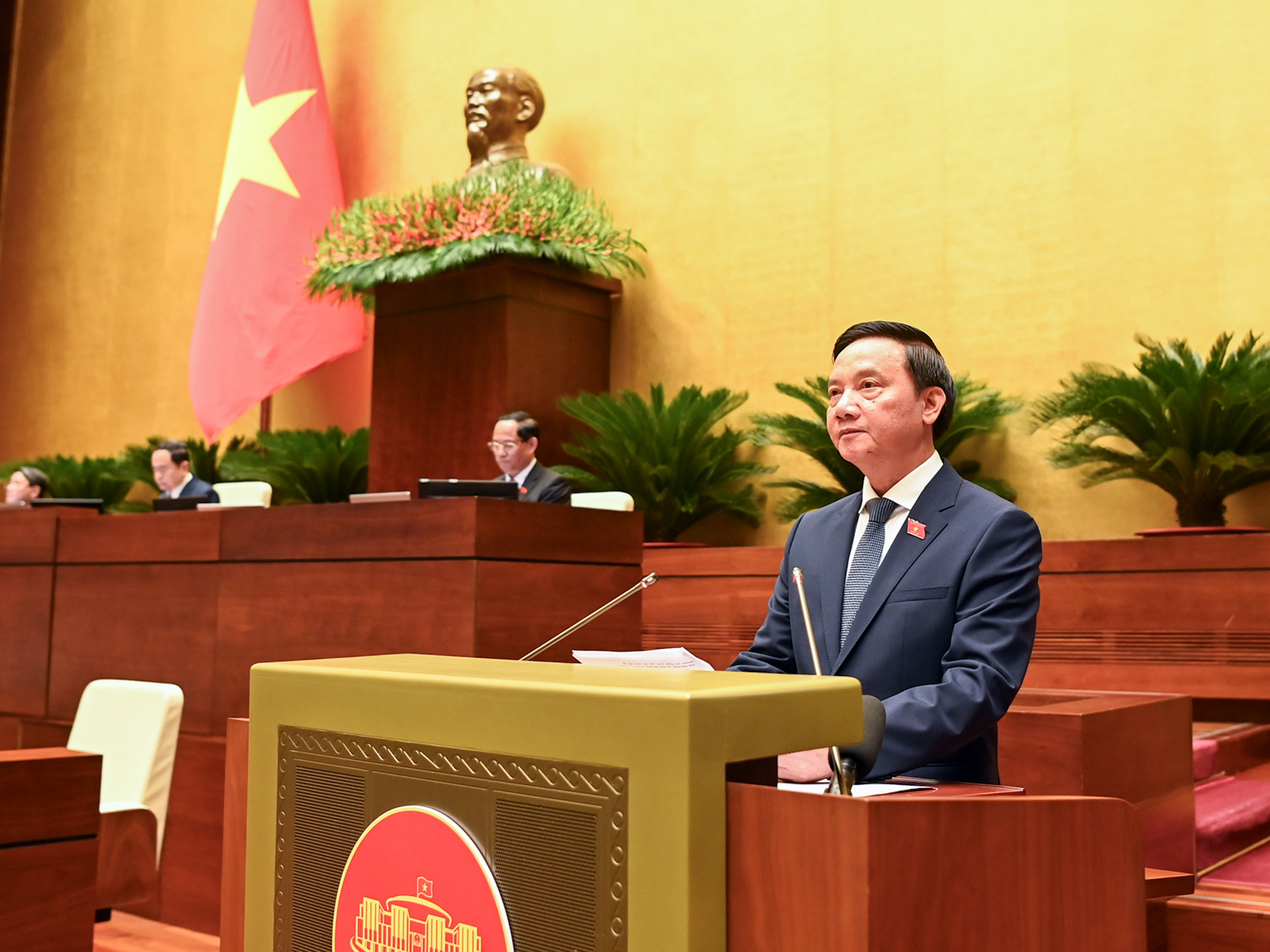 Phó Chủ tịch Quốc hội Nguyễn Khắc Định điều hành phiên khai mạc Kỳ họp thứ 8, Quốc hội khóa XV.