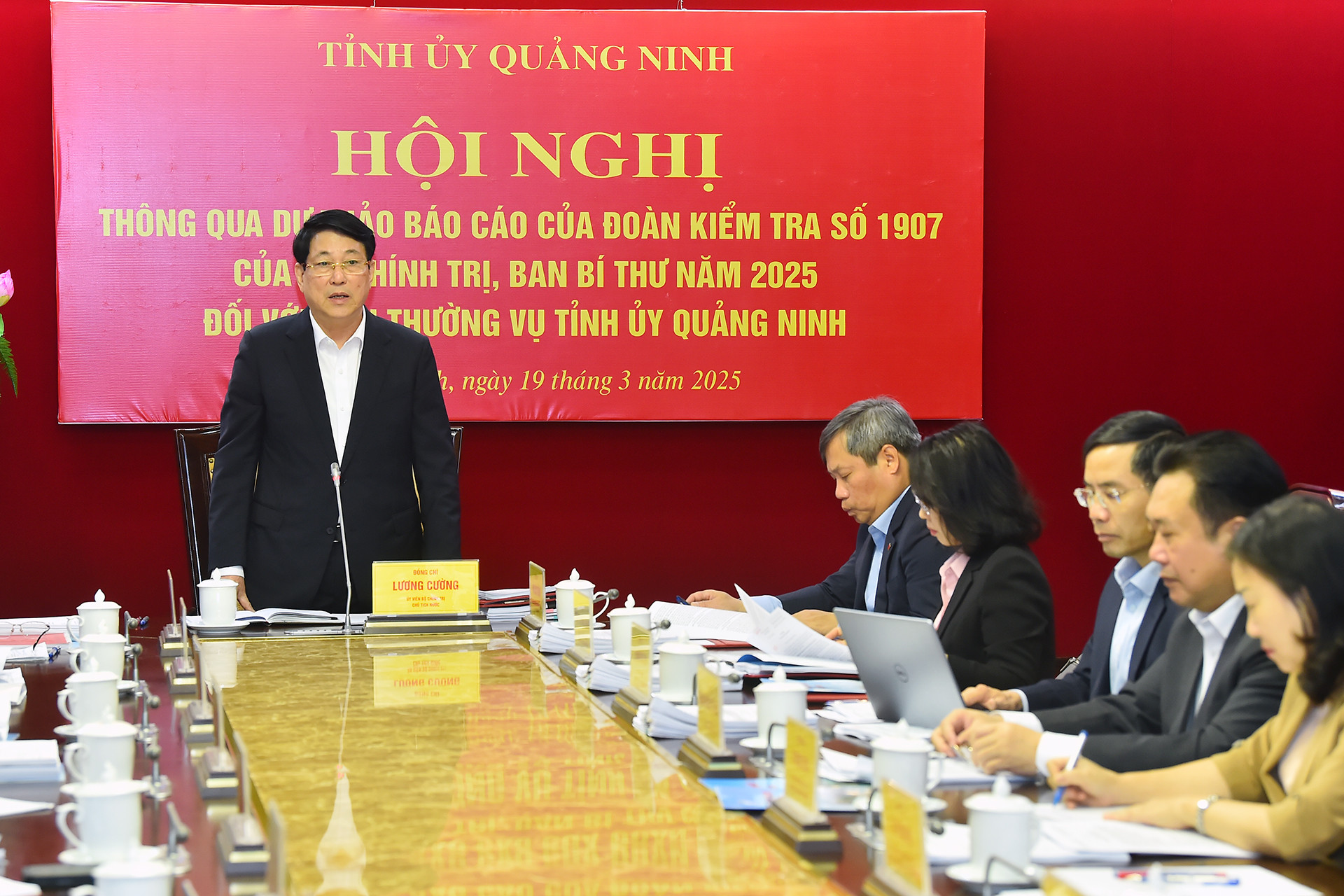 Chủ tịch nước Lương Cường phát biểu mở đầu hội nghị.